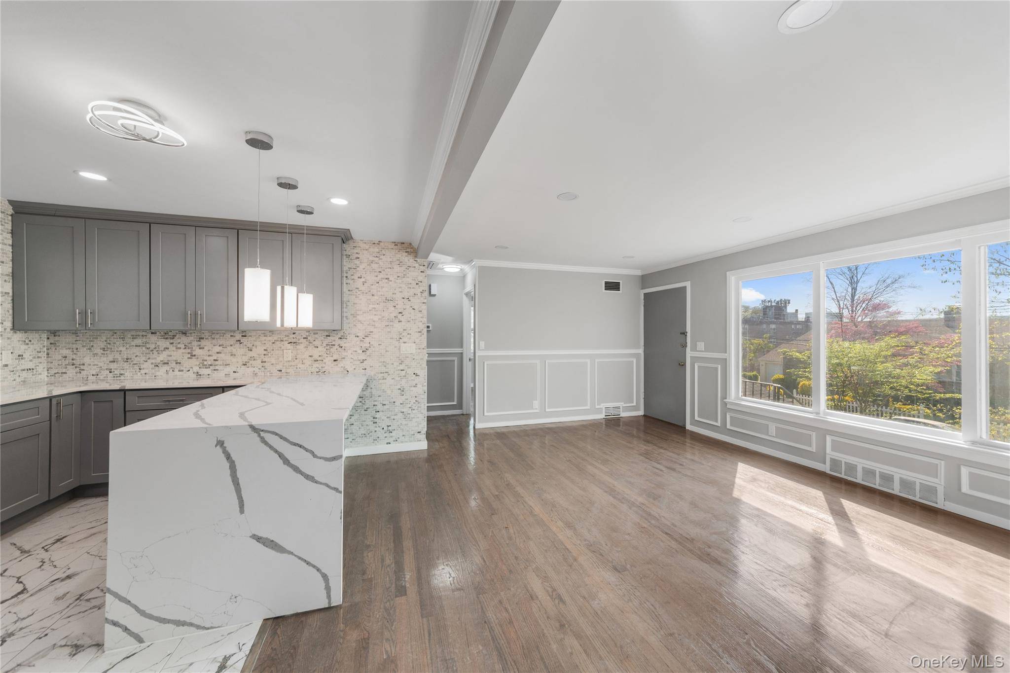 Yonkers, NY 10705,84 Courter AVE