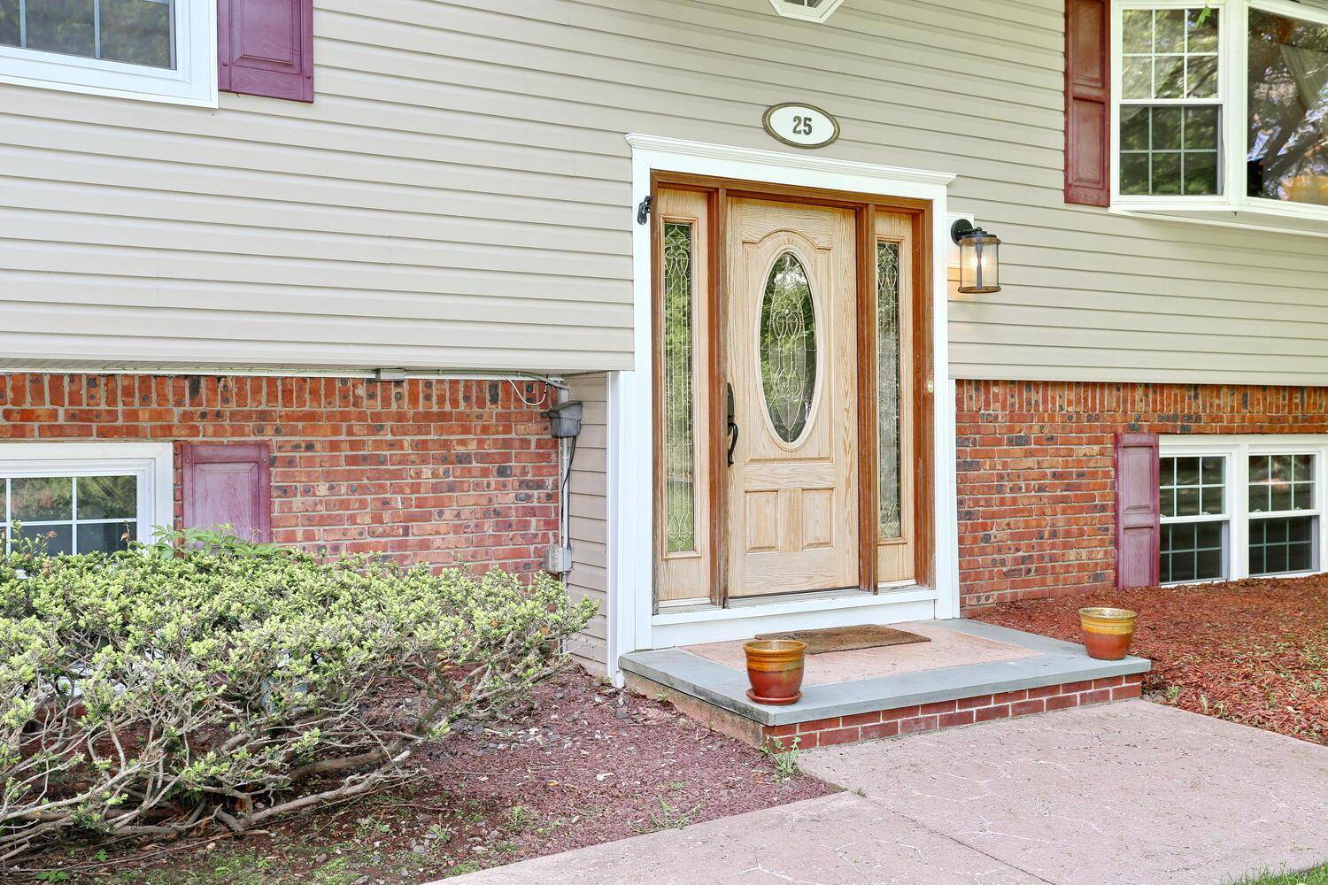 Suffern, NY 10901,25 Augur RD