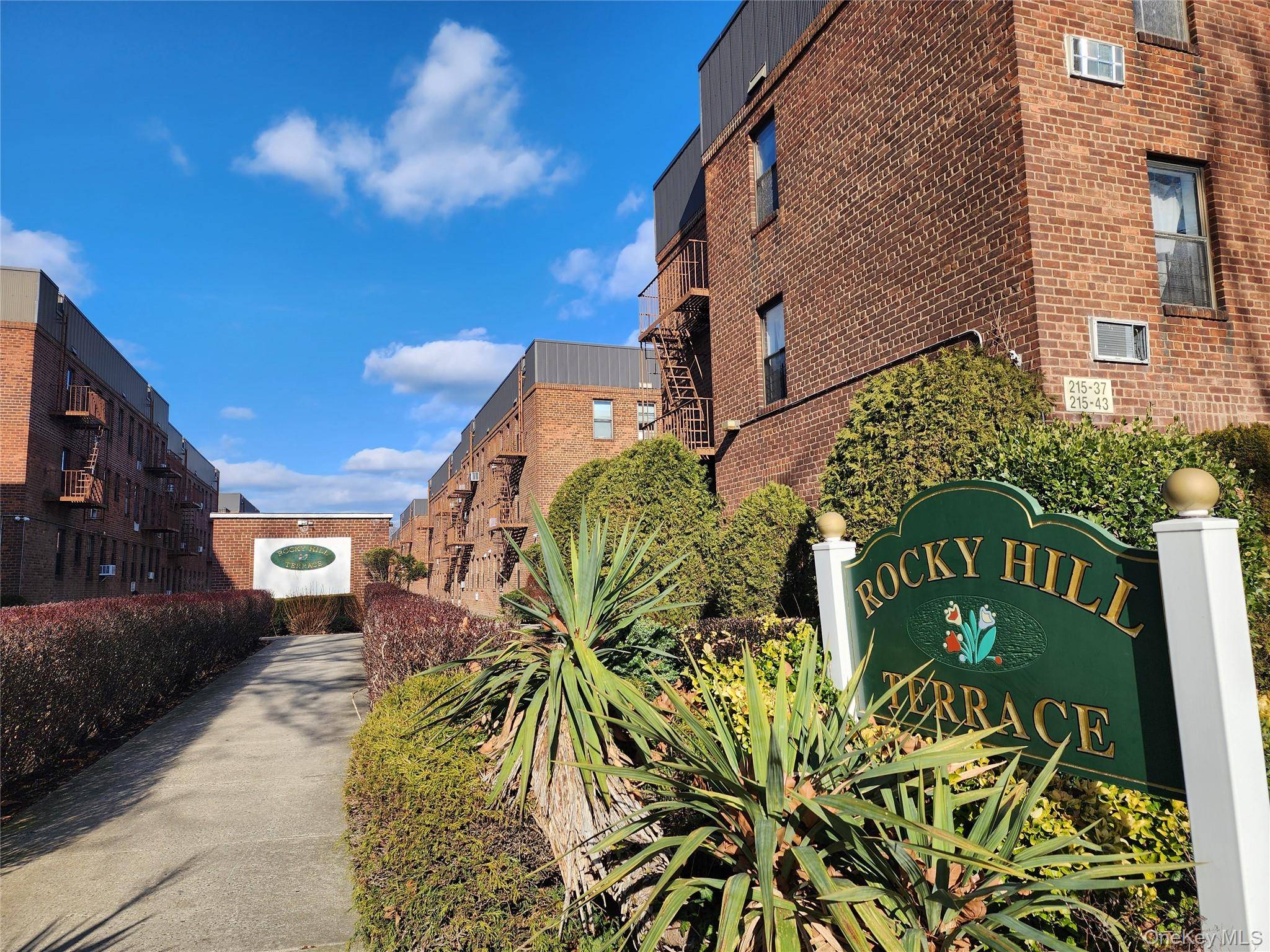 Bayside, NY 11364,215-43 48th AVE #3B