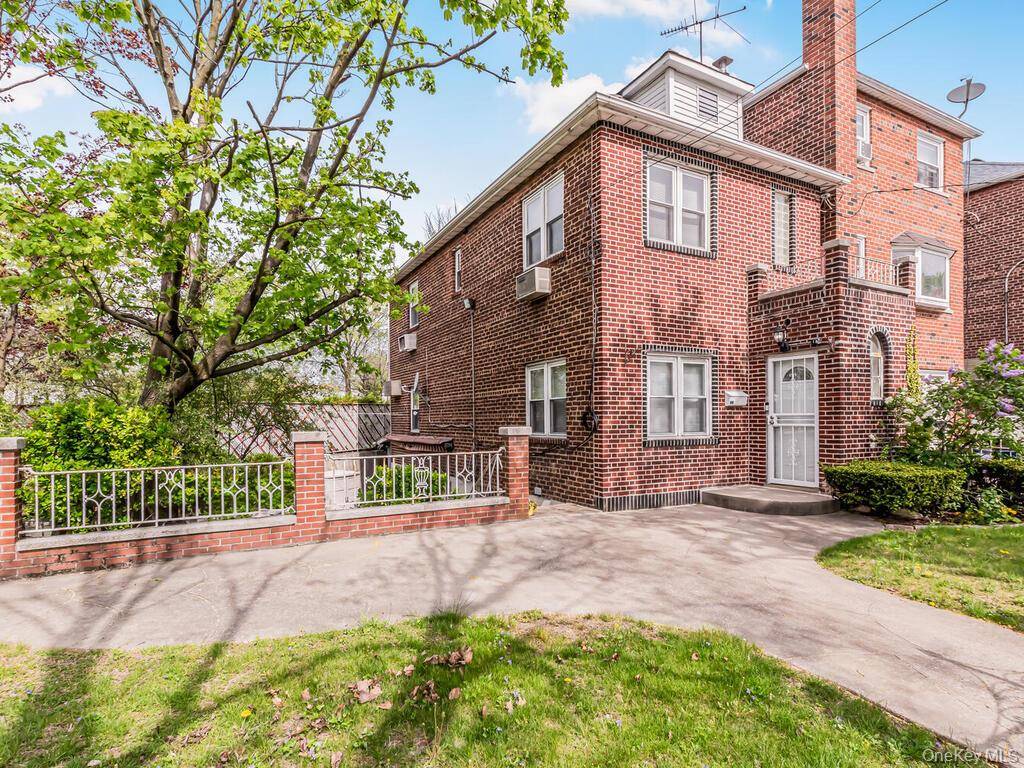 Bronx, NY 10465,1311-1313 Kearney AVE