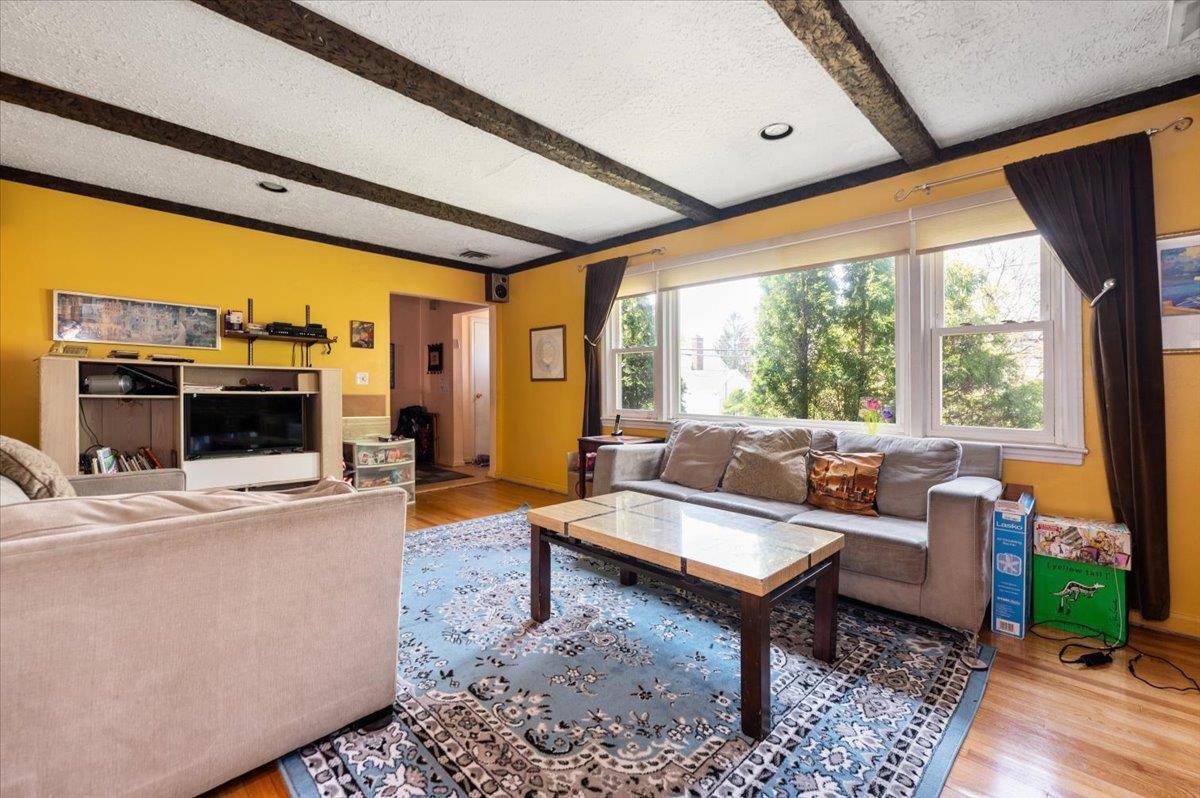 Hewlett, NY 11557,1275 Sturlane PL