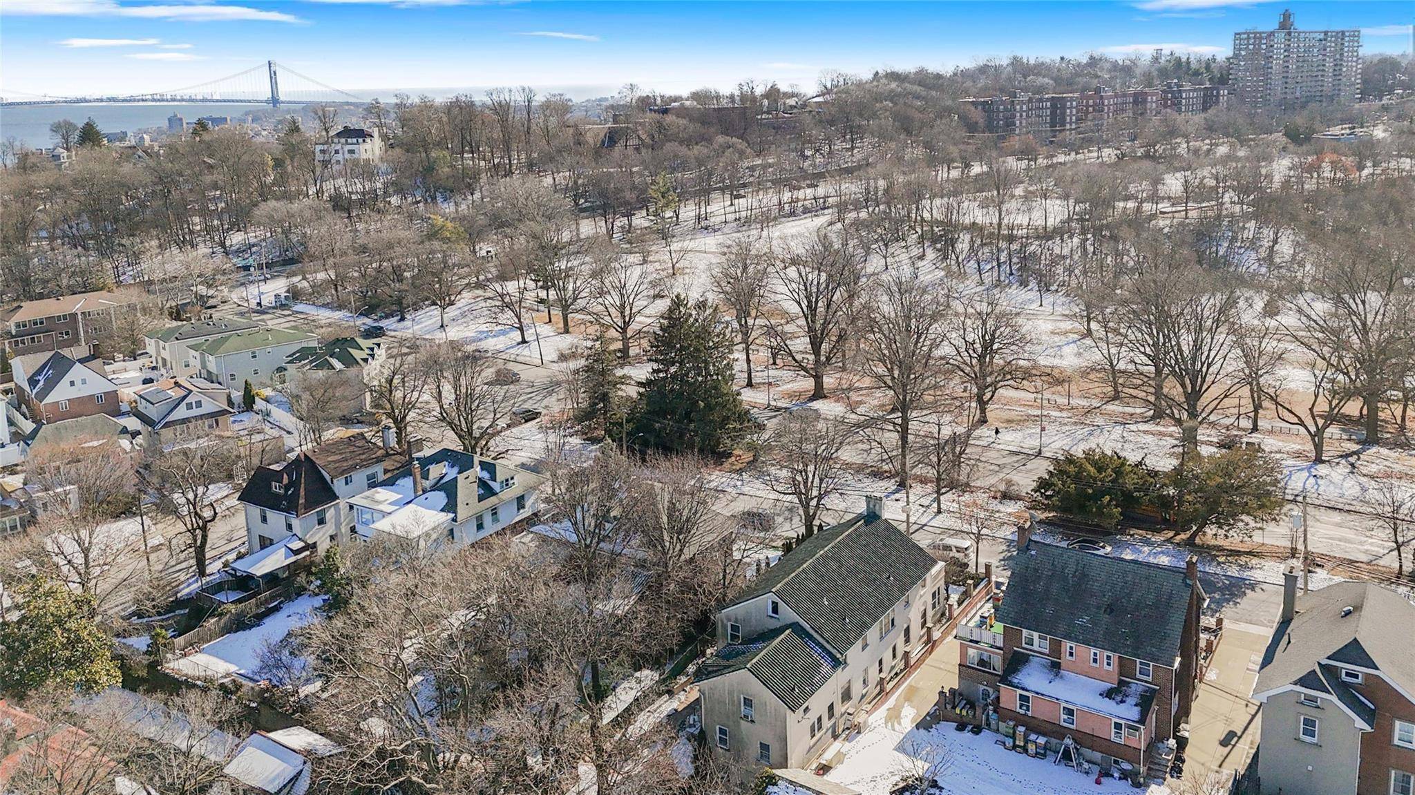 Staten Island, NY 10304,63 Forest AVE