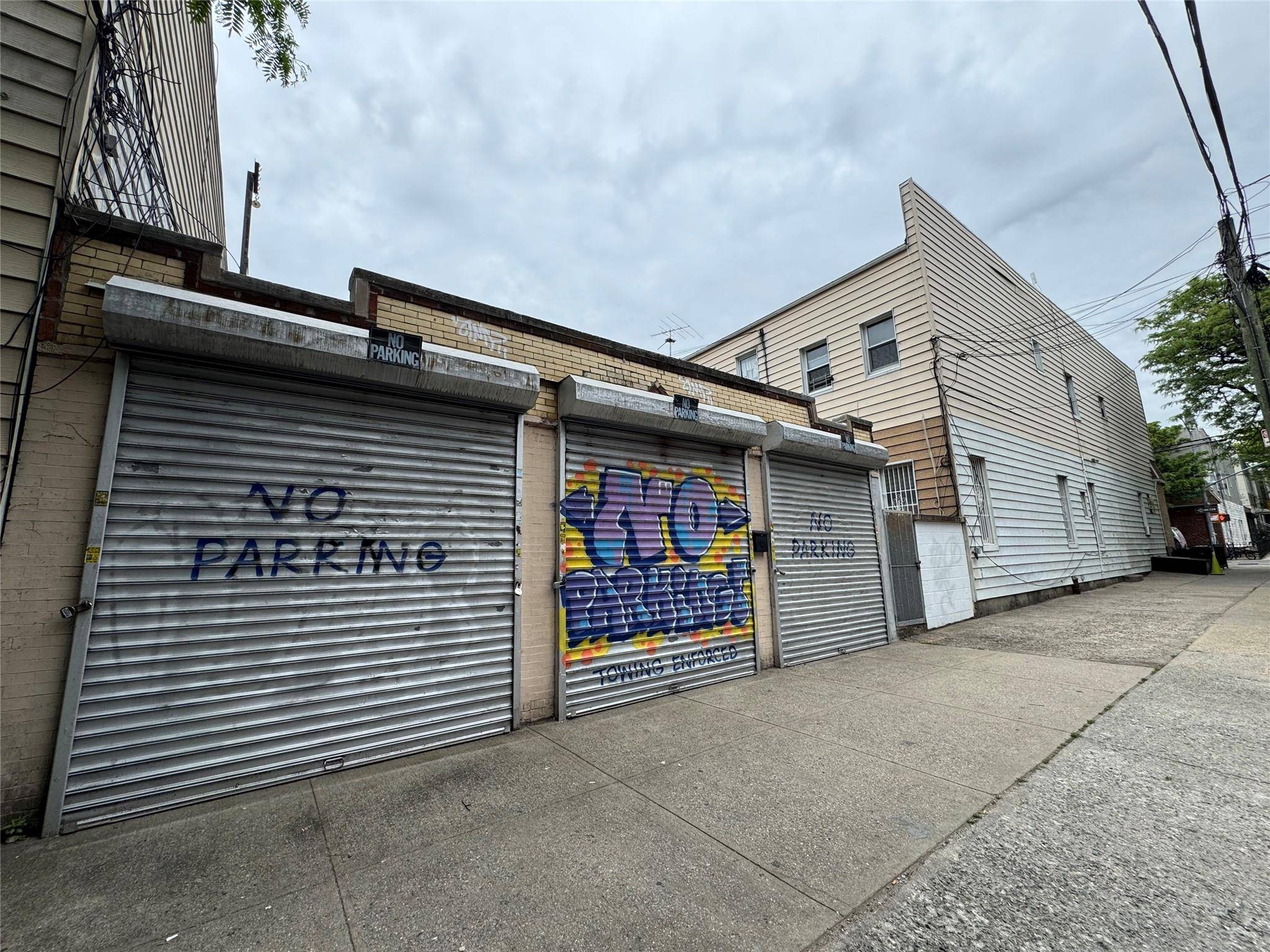 Ridgewood, NY 11385,716 Woodward AVE