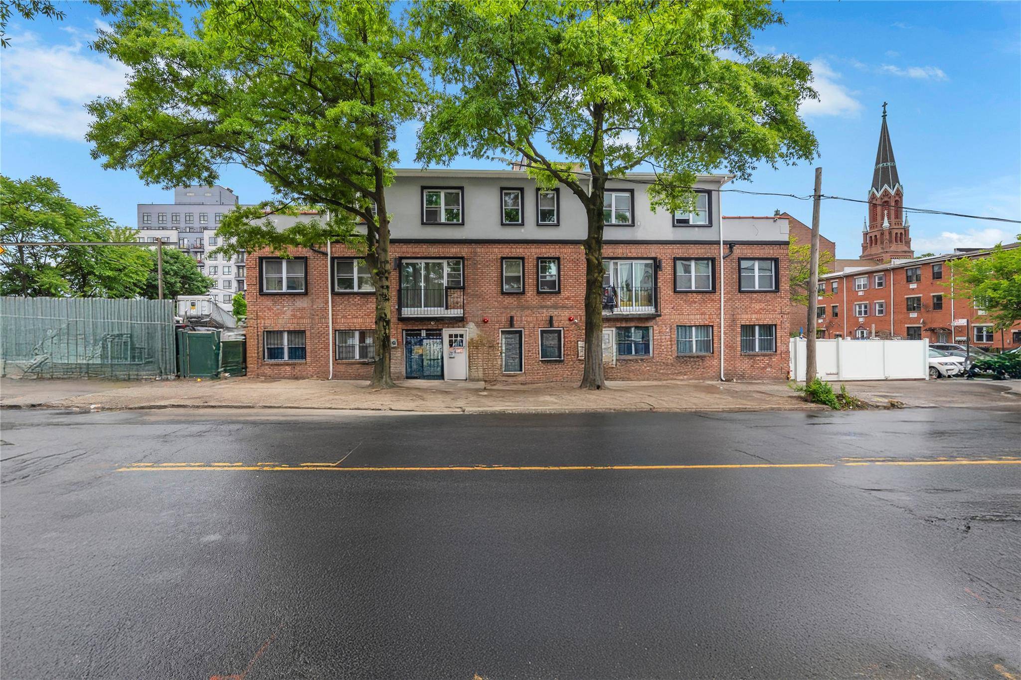 Brooklyn, NY 11233,324 Ralph AVE