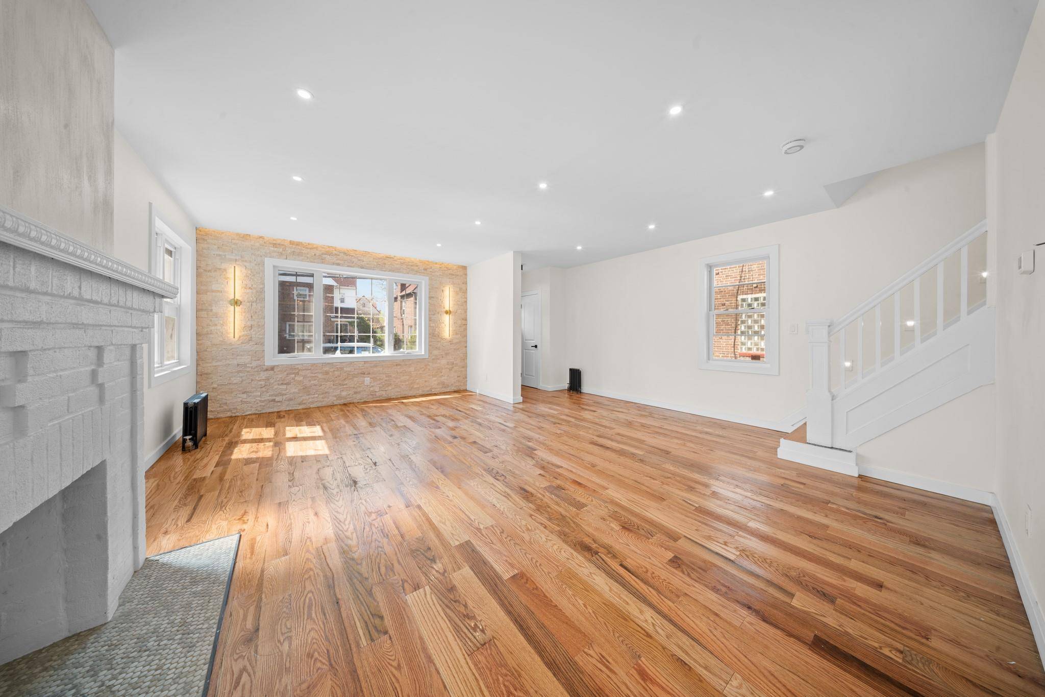Laurelton, NY 11413,13107 229th ST