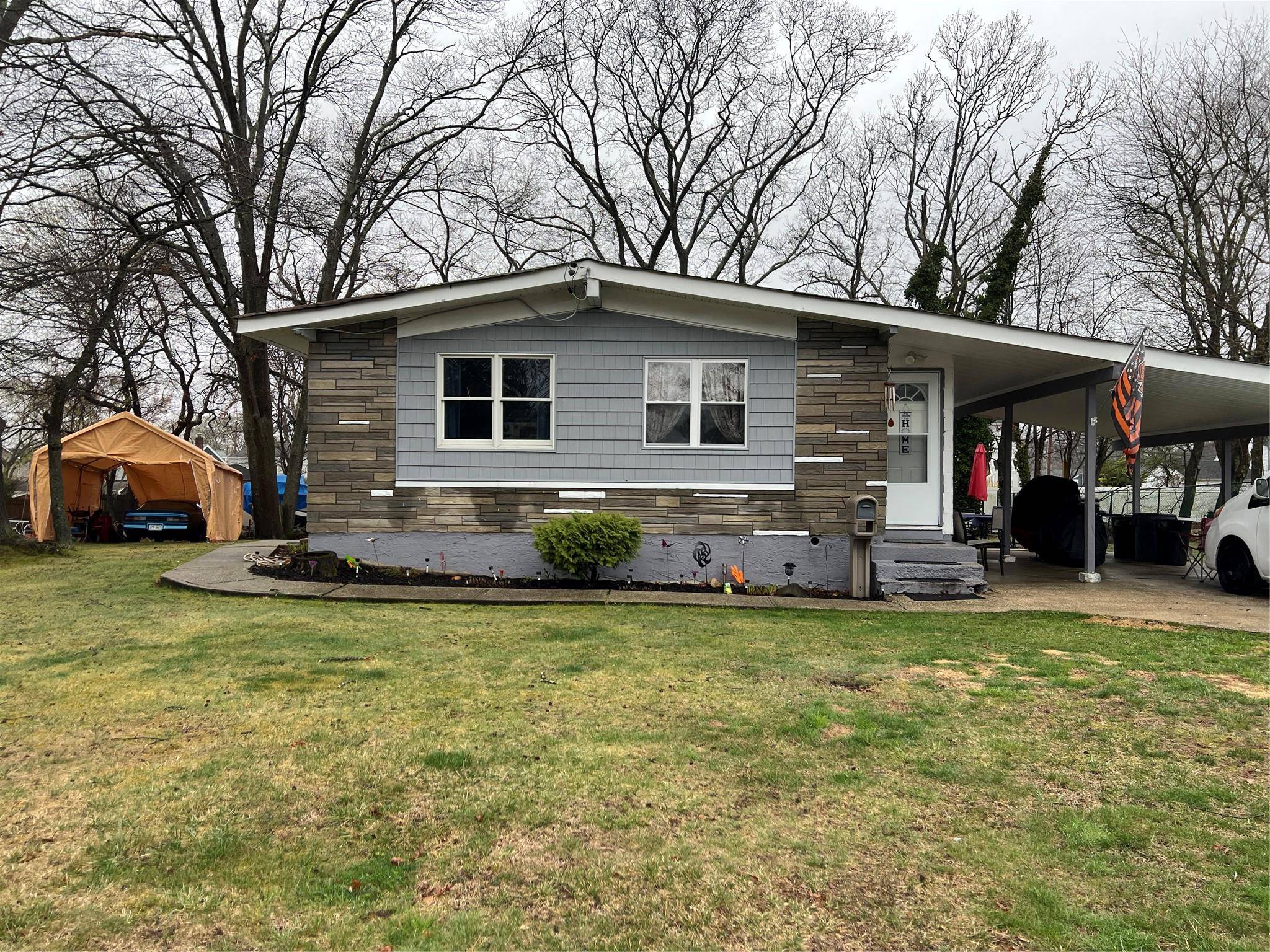Ronkonkoma, NY 11779,76 Samuel ST