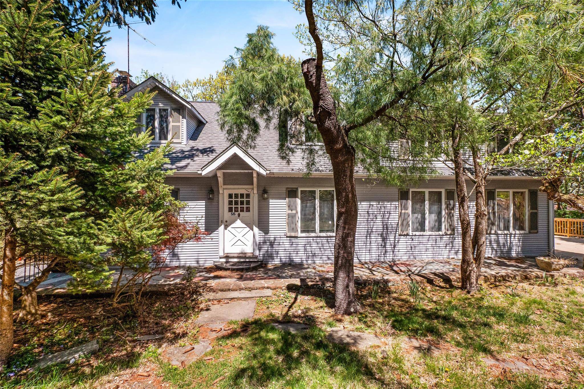 Valley Cottage, NY 10989,515 Mountainview AVE