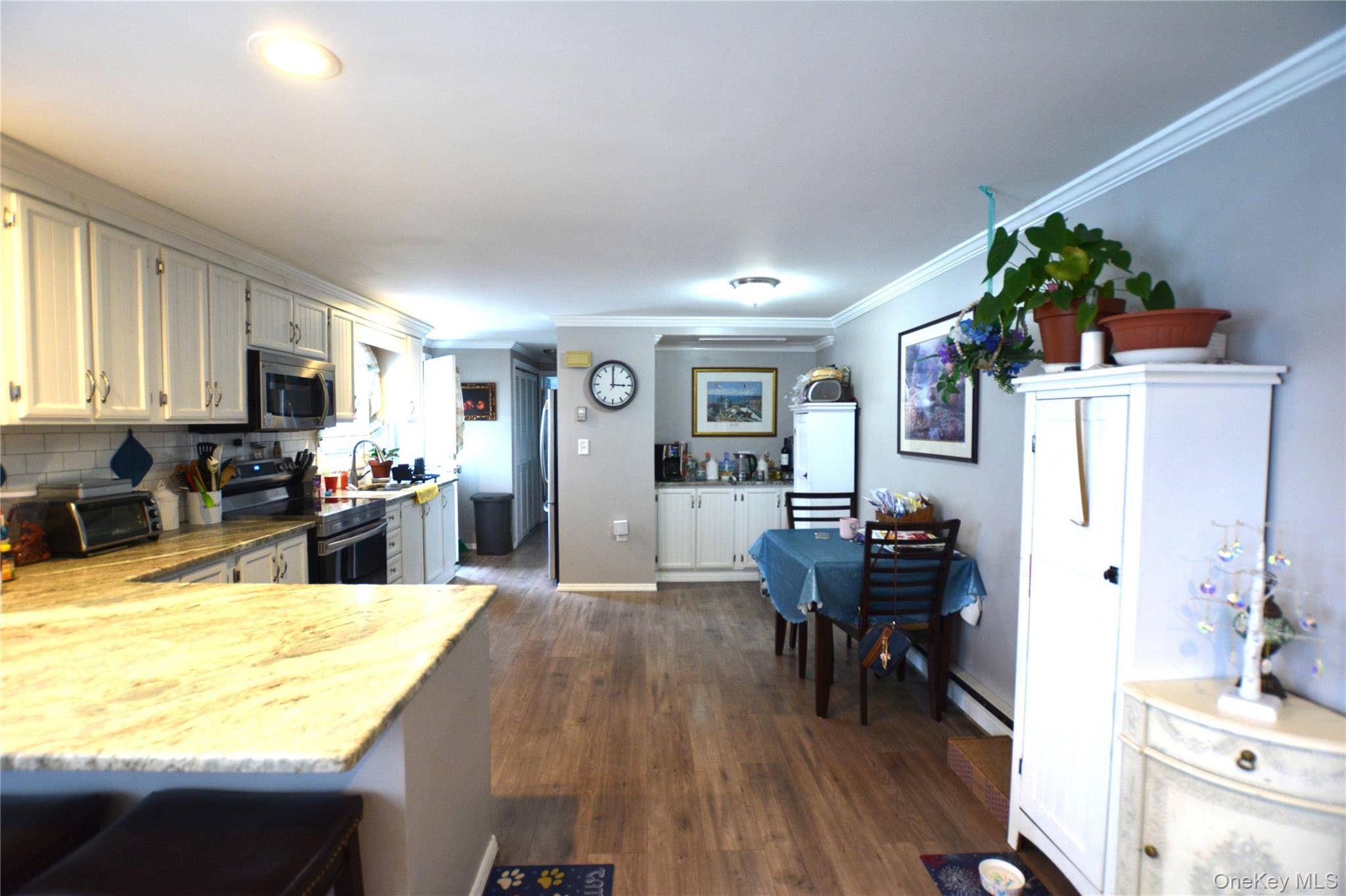 Manorville, NY 11949,77 Village Circle W