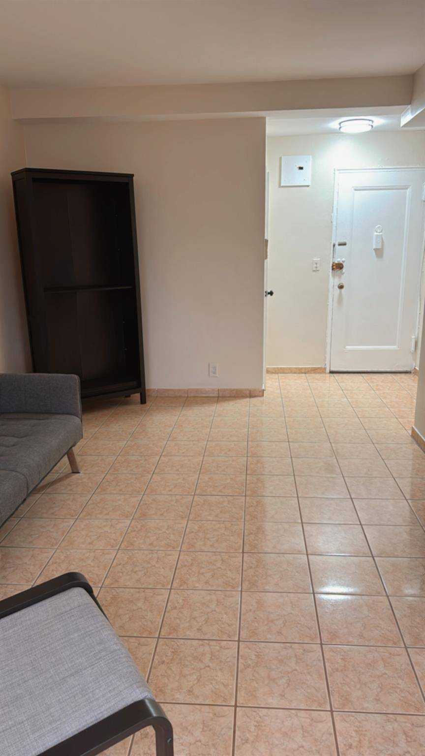 Rego Park, NY 11374,99-40 63rd RD #9S