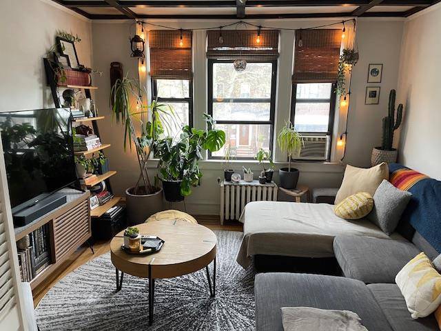 Sunnyside, NY 11104,5014 42nd ST