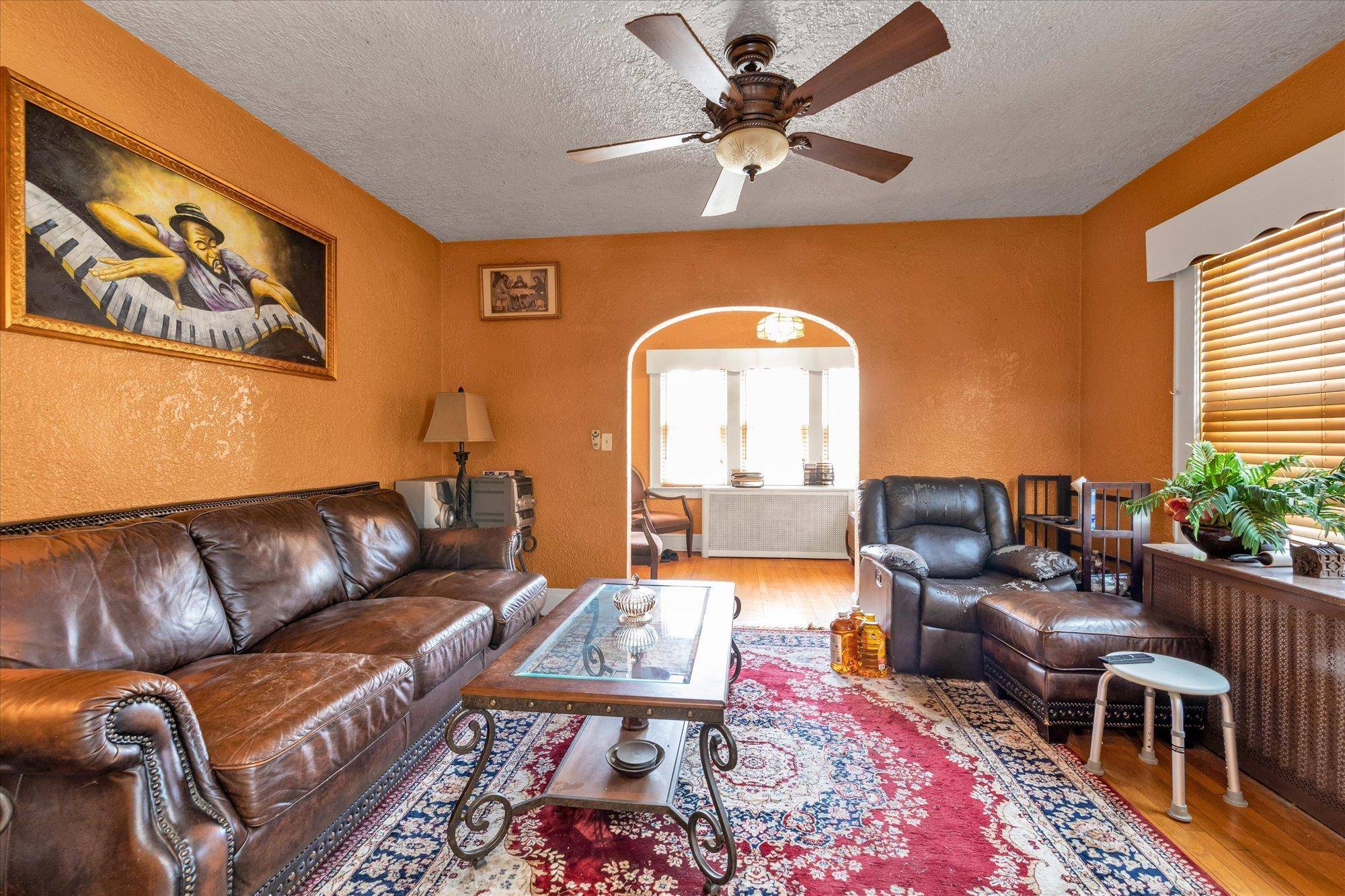 Roosevelt, NY 11575,169 E Roosevelt AVE