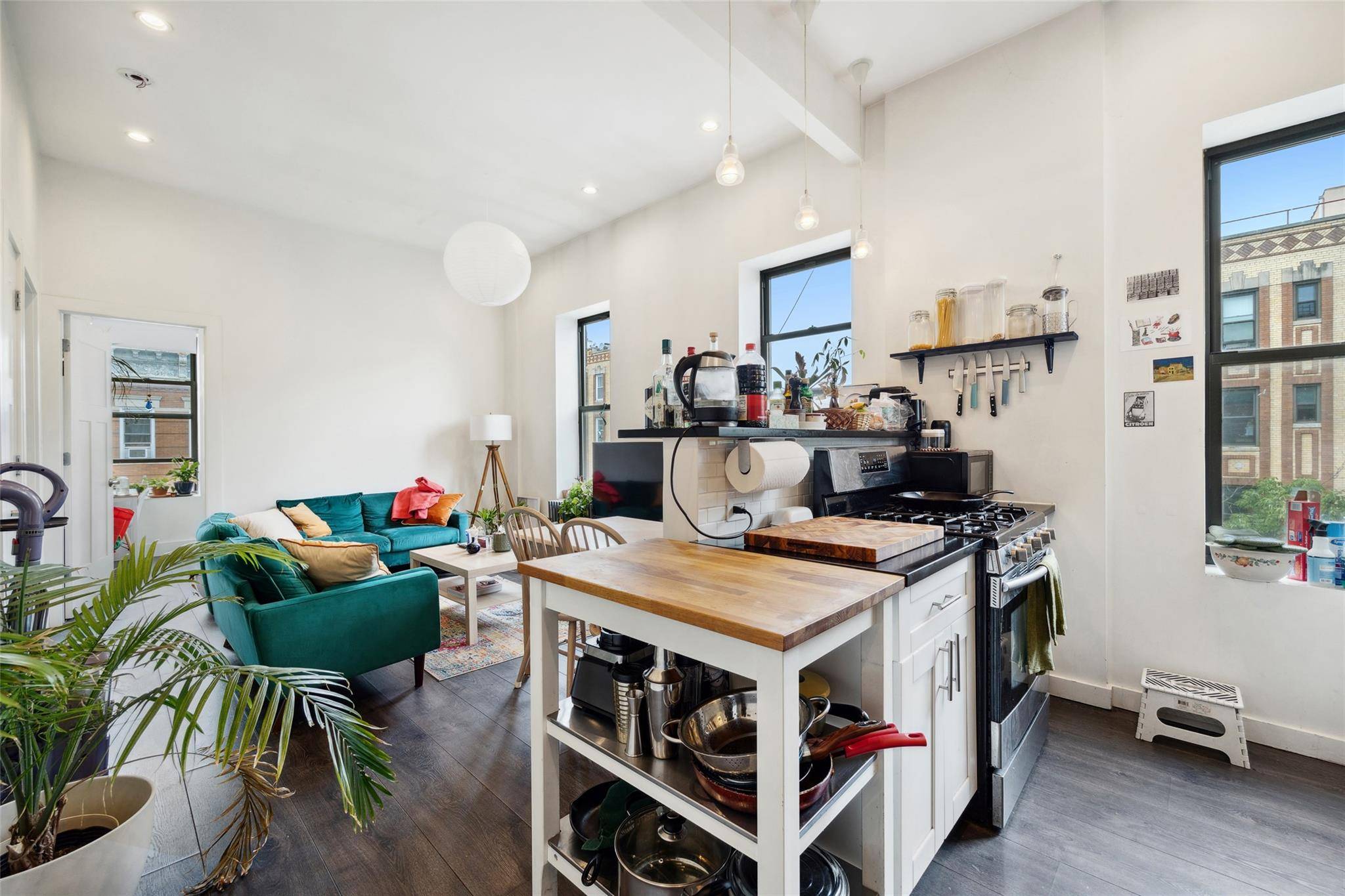 Ridgewood, NY 11385,1684 Woodbine ST #2A