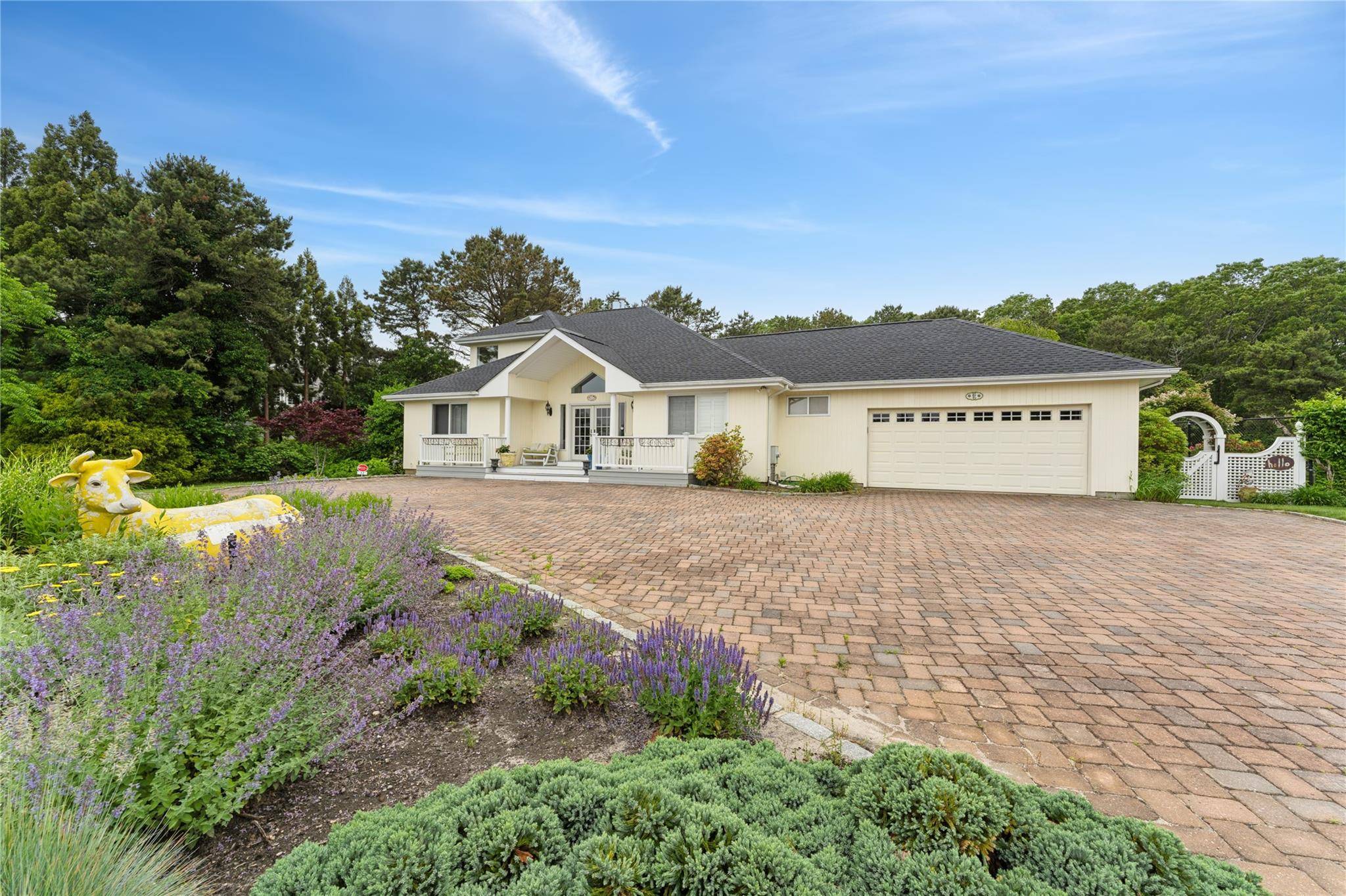 East Quogue, NY 11942,12 Polo Grounds LN