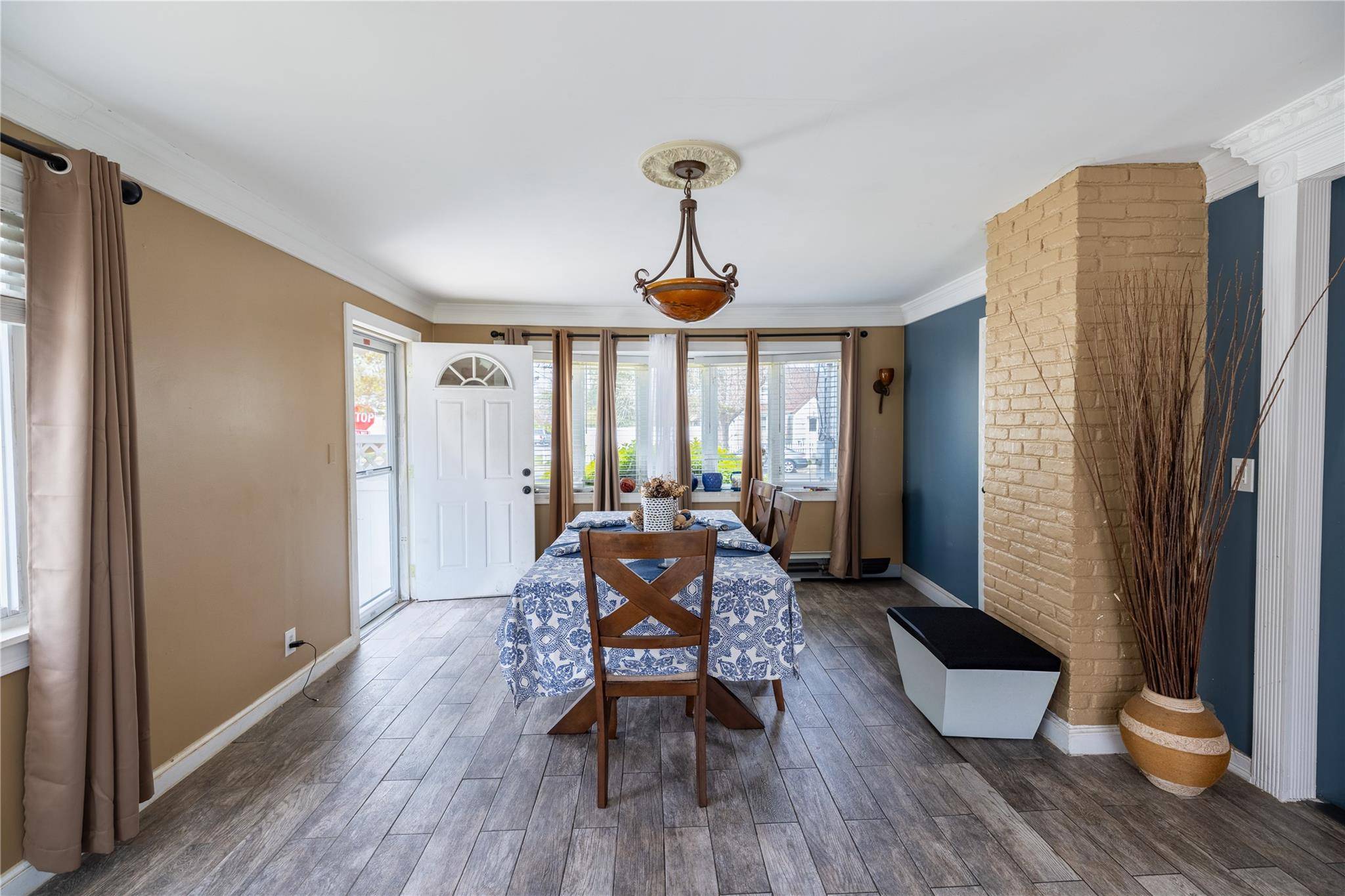 Uniondale, NY 11553,730 Goodrich ST