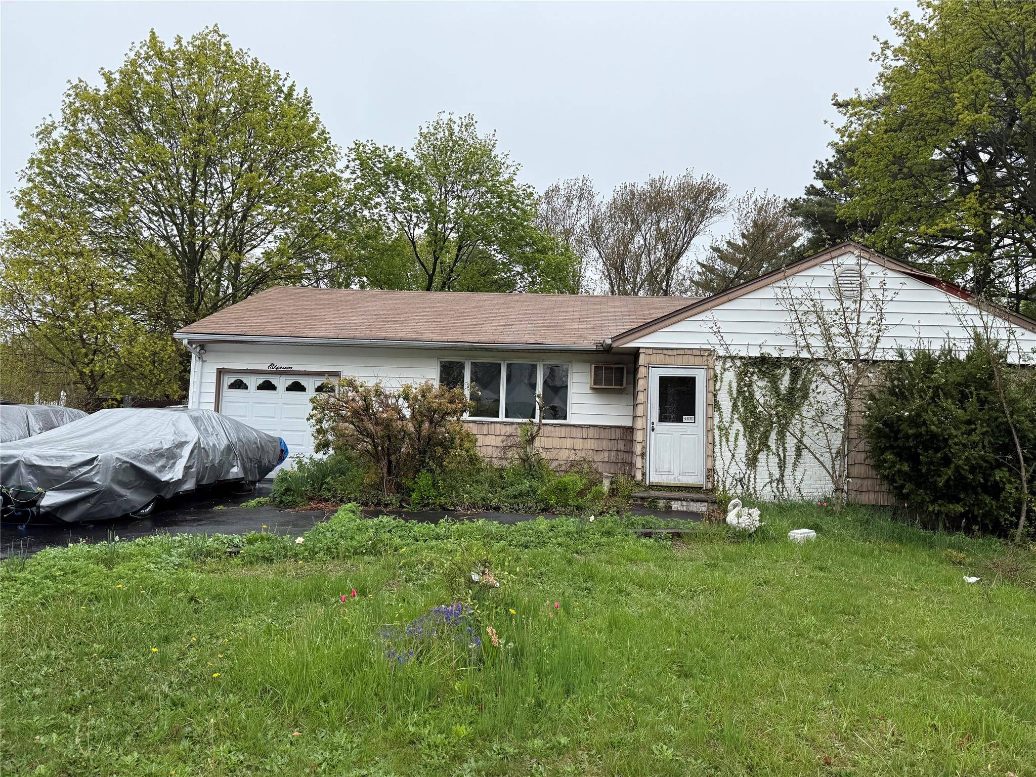 Brentwood, NY 11717,11 Columbus AVE