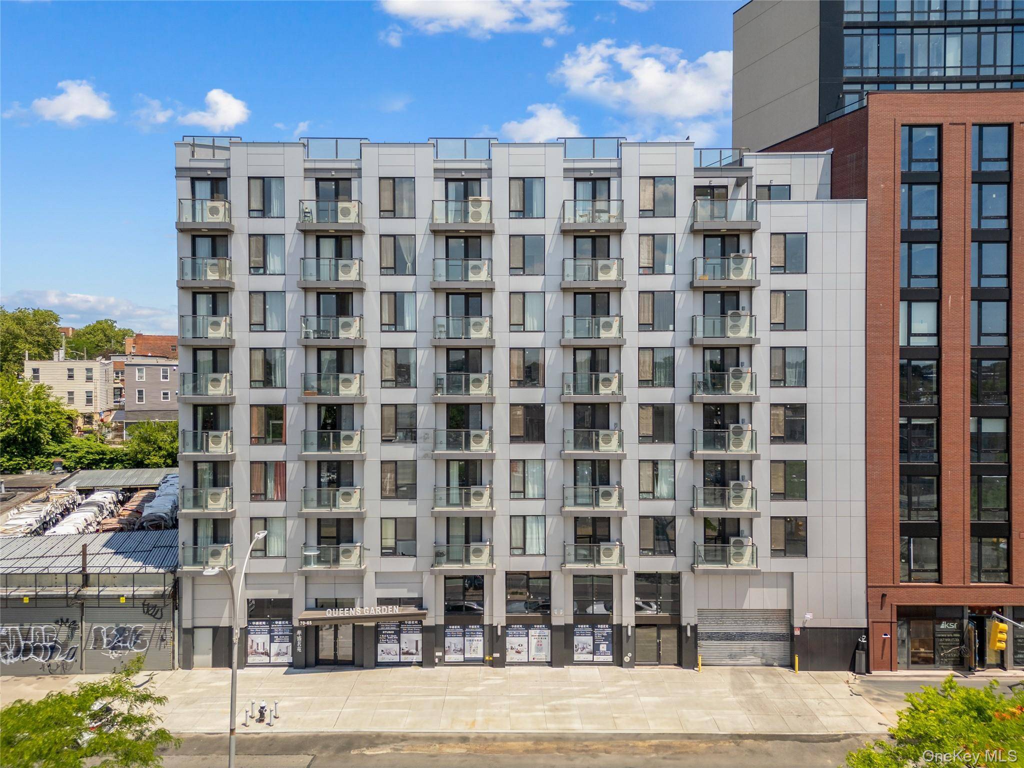 Woodside, NY 11377,70-65 Queens BLVD #8D