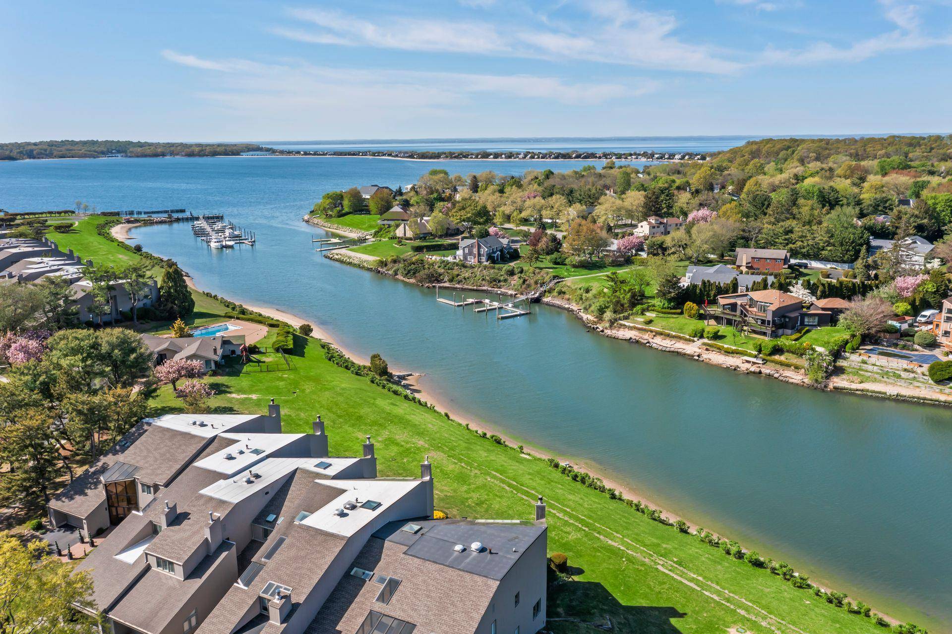Northport, NY 11768,6 Lady Jane's WAY