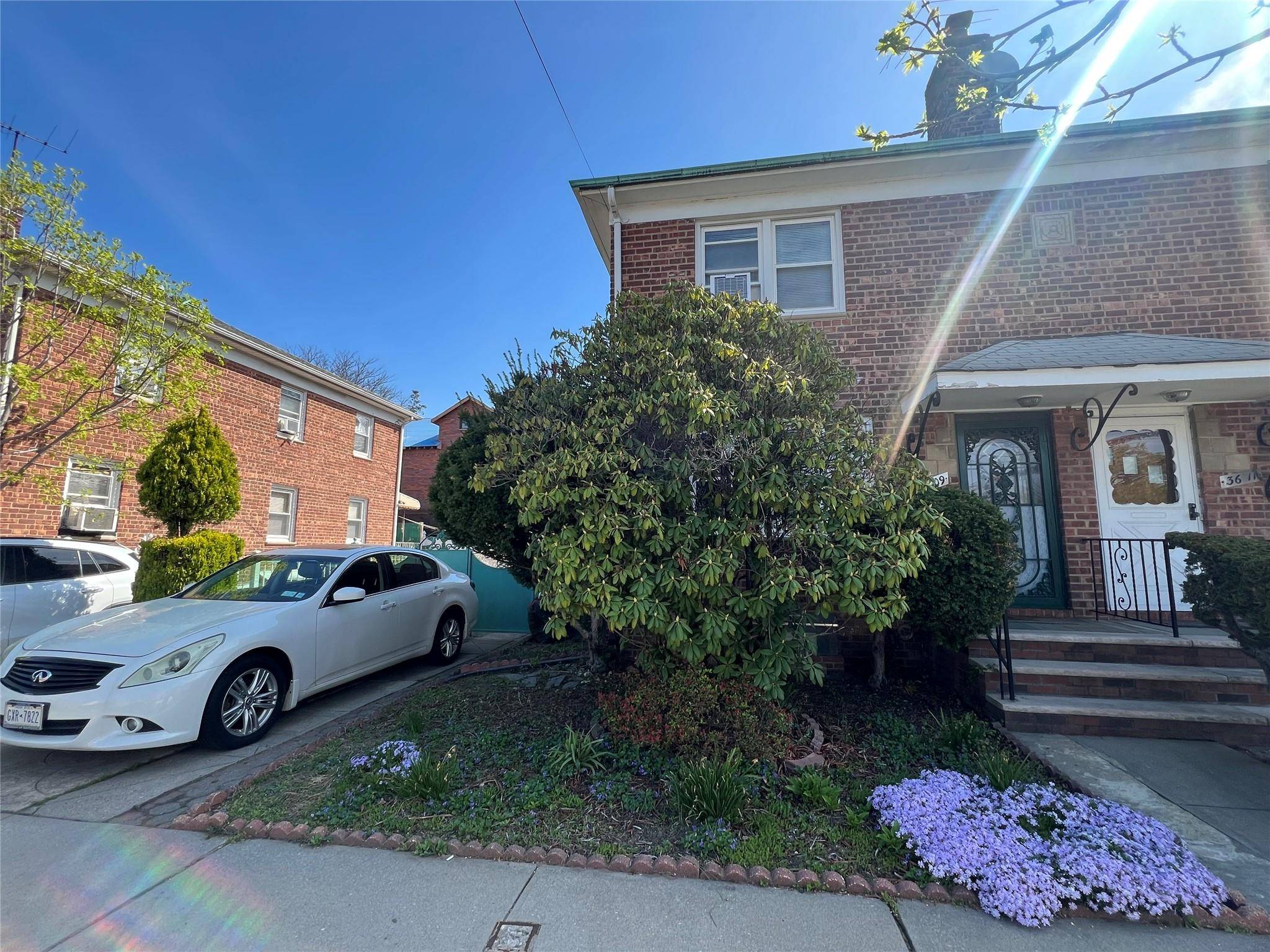 Bayside, NY 11361,36-09 200 ST