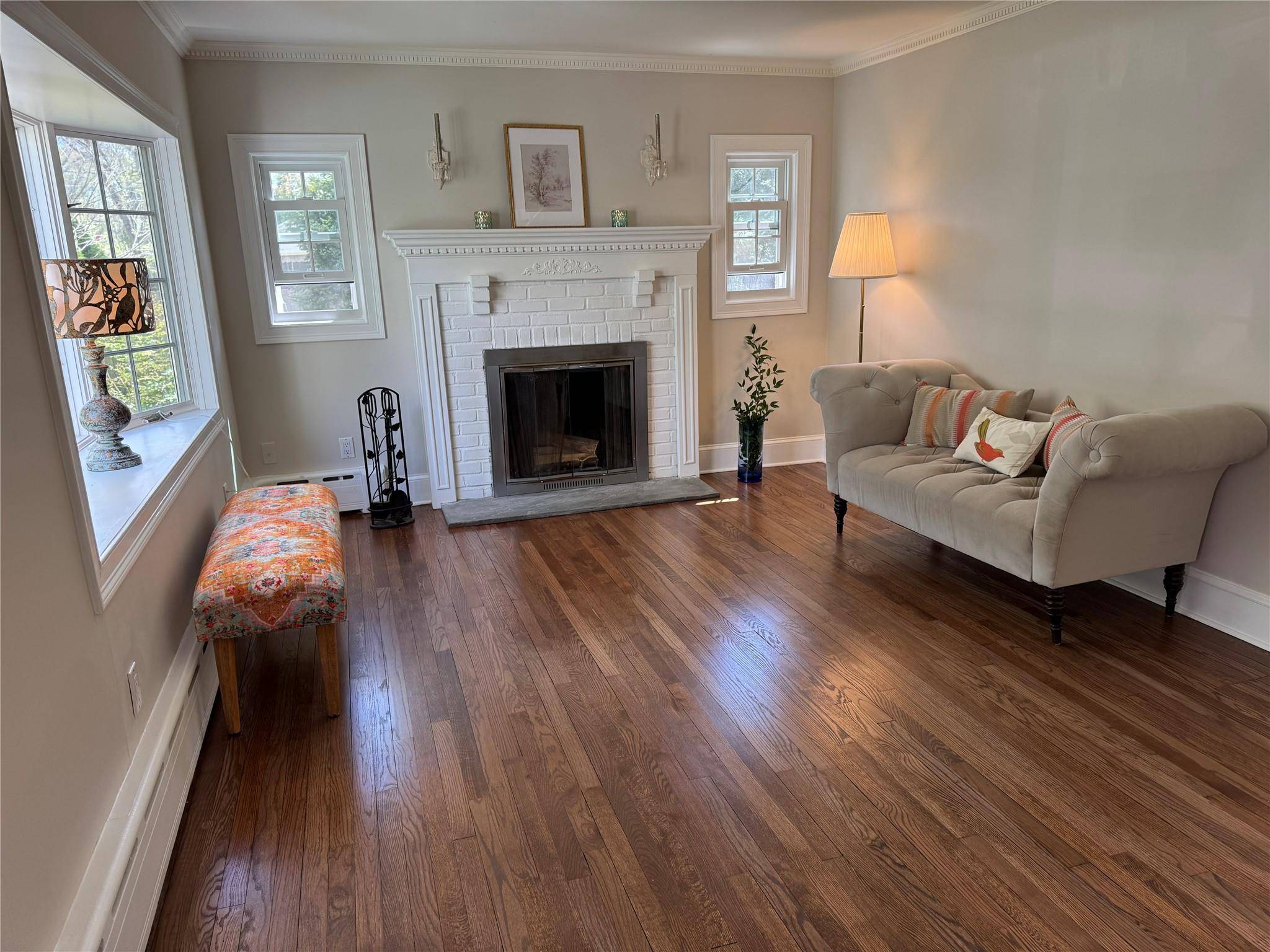 Brightwaters, NY 11718,541 Peters BLVD