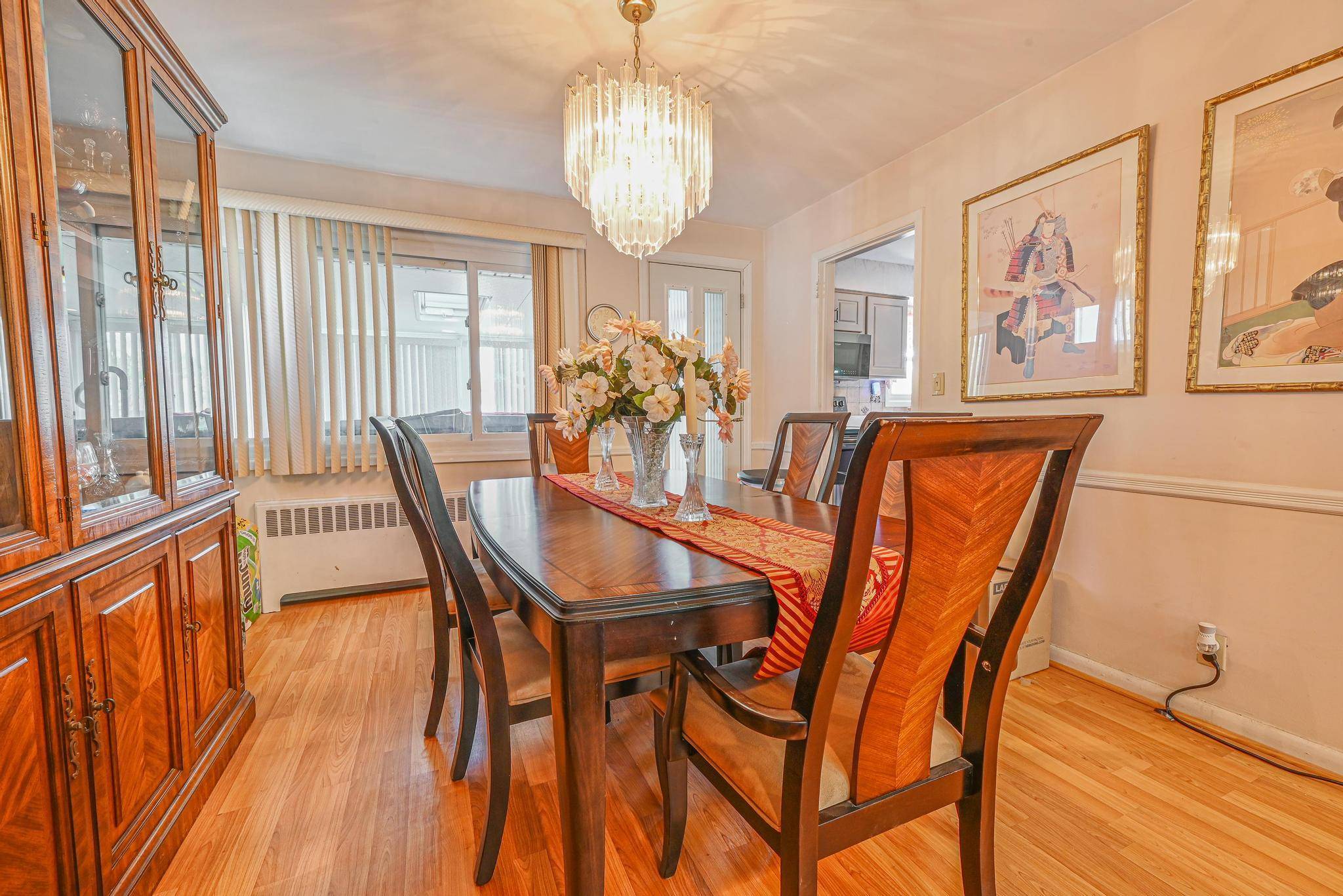 Roosevelt, NY 11575,39 Primrose LN