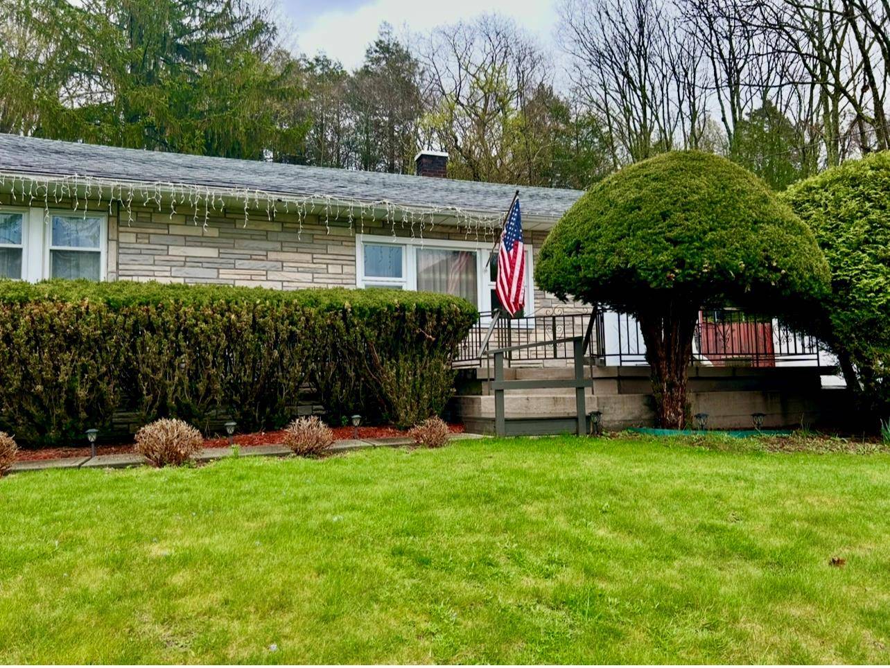 South Fallsburg, NY 12779,56 Highland DR