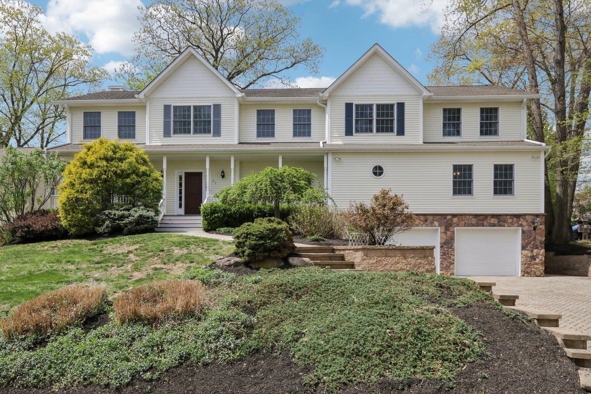 New City, NY 10956,27 Lindbergh LN