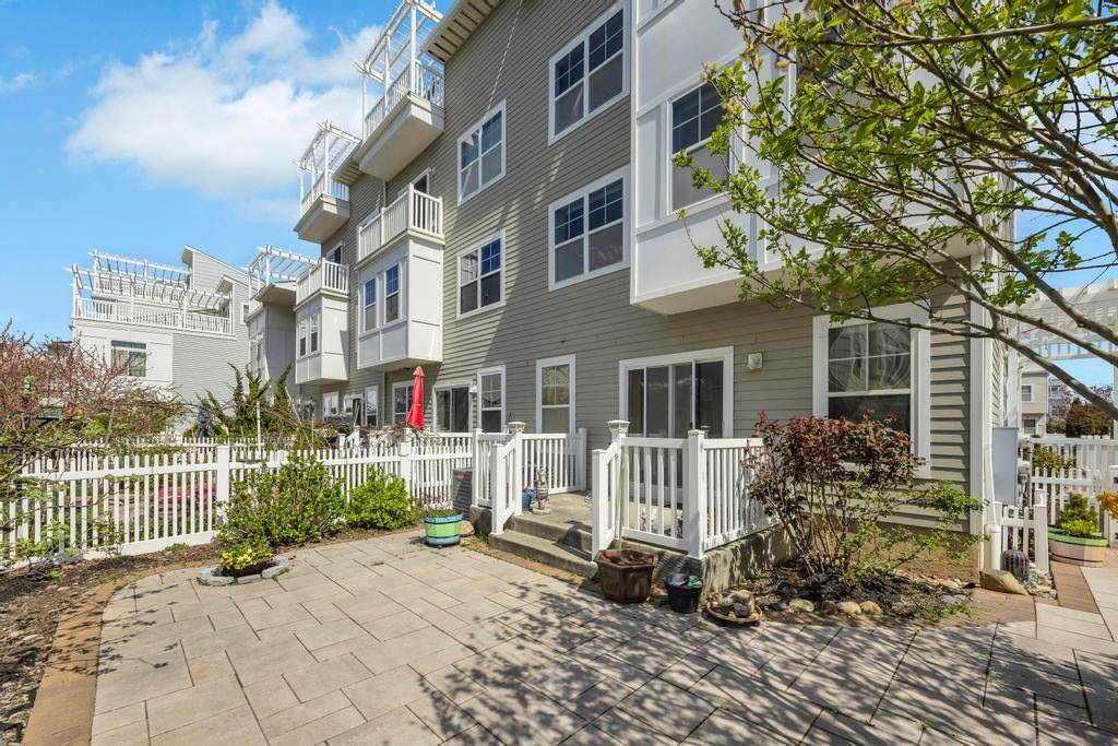 Arverne, NY 11692,6503 Ocean AVE