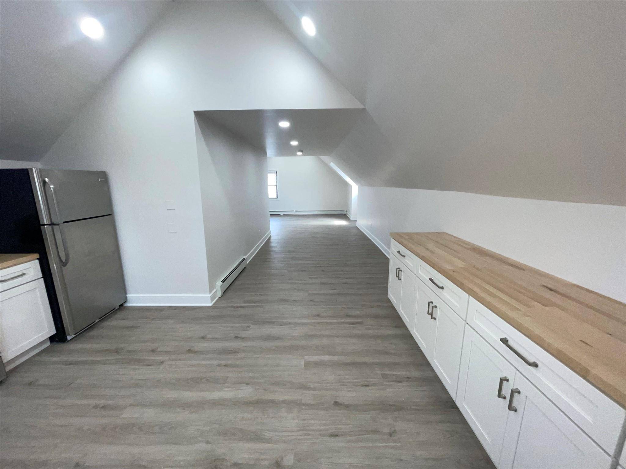 Long Beach, NY 11561,411 E Walnut ST #Upper