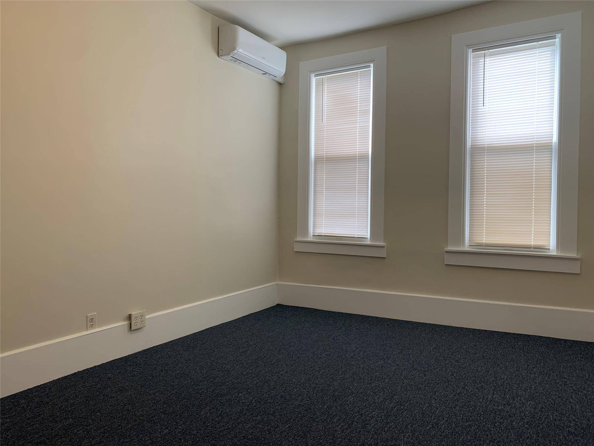Hollis, NY 11432,180-17 Jamaica AVE #1st Fl