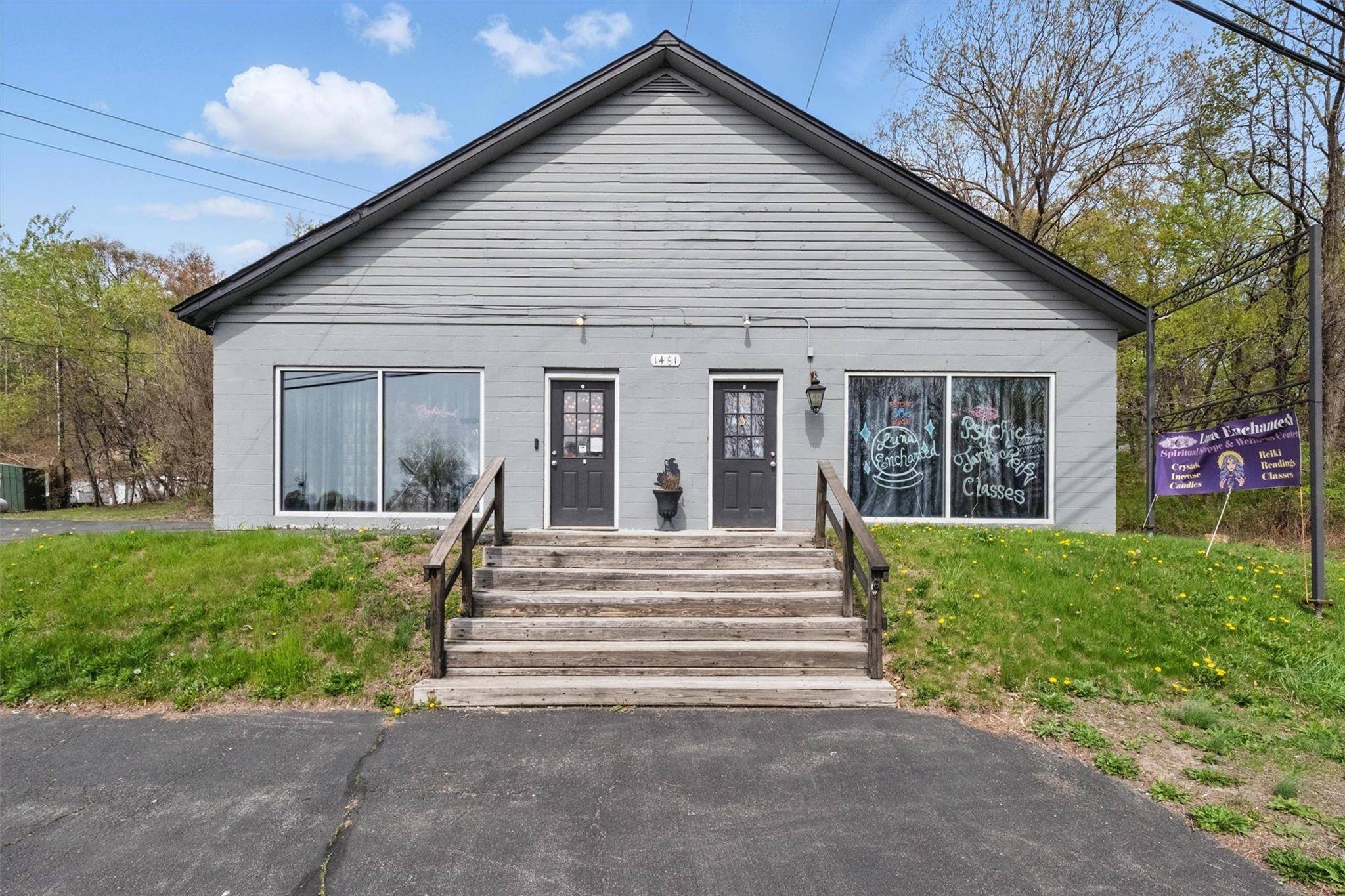 Marlboro, NY 12542,1461 Route 9W