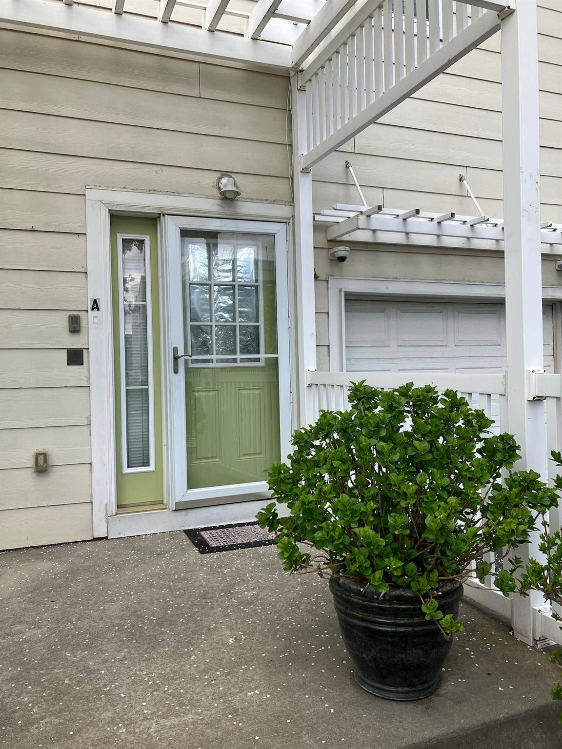Arverne, NY 11692,203 Aquatic PL