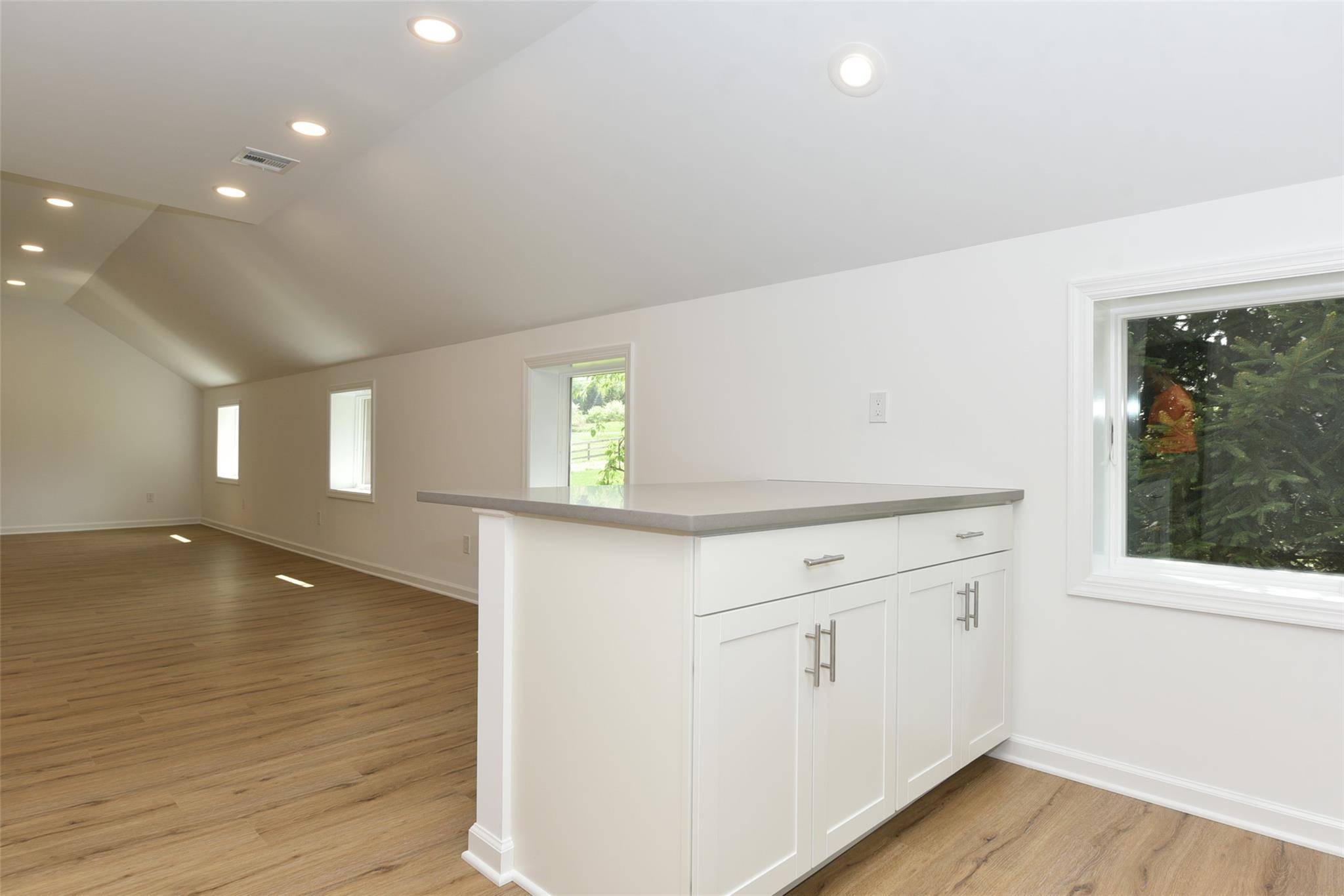 Tuxedo Park, NY 10987,568 Eagle Valley RD #A