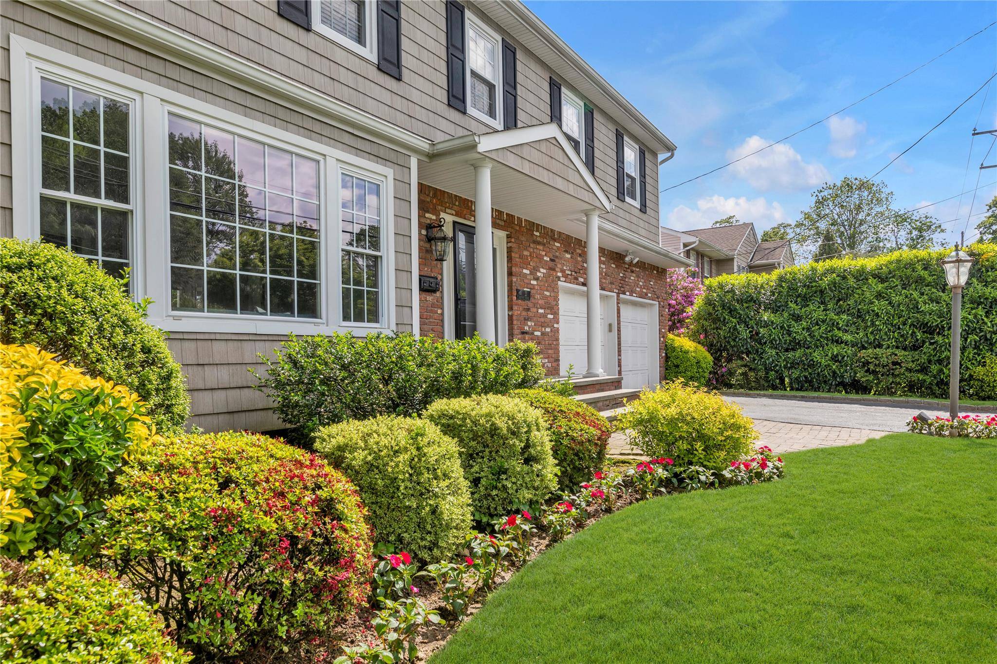 Glen Head, NY 11545,21 Chestnut AVE