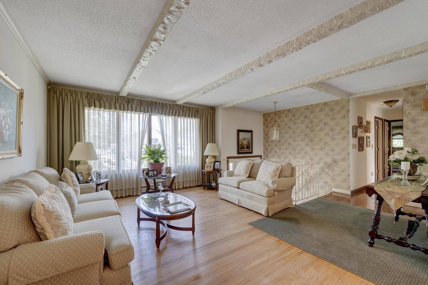 Locust Valley, NY 11560,26 Michael F ST