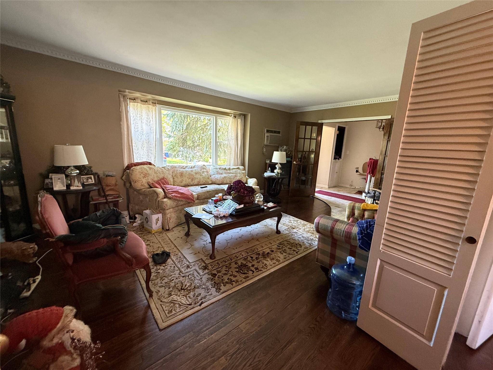 Oakland Gardens, NY 11364,78-44 220th ST