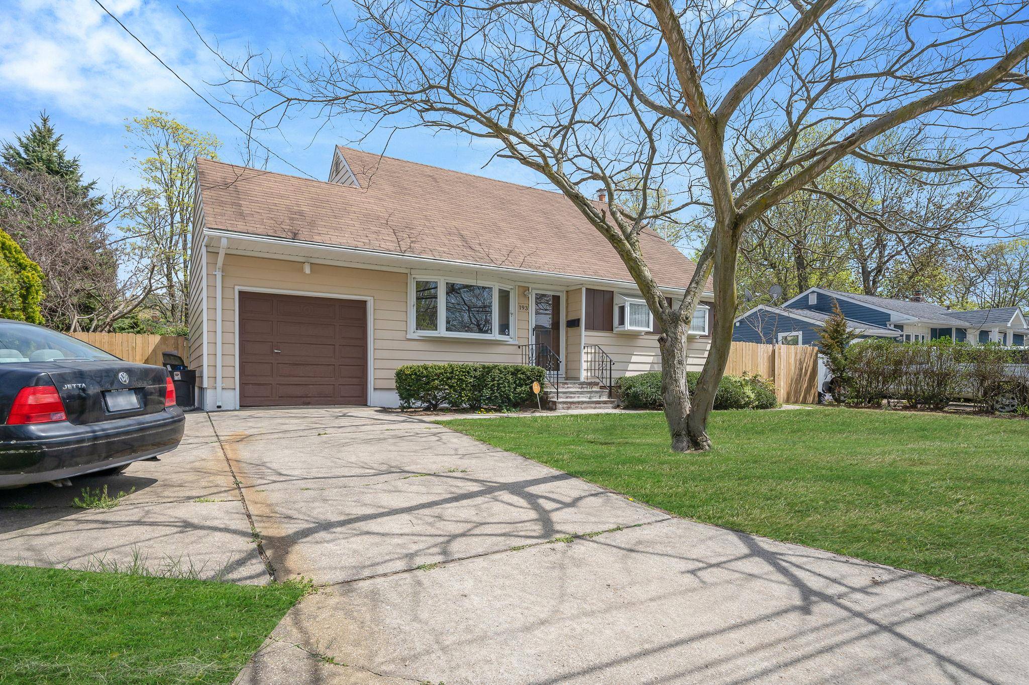 Brentwood, NY 11717,193 Charter Oaks AVE