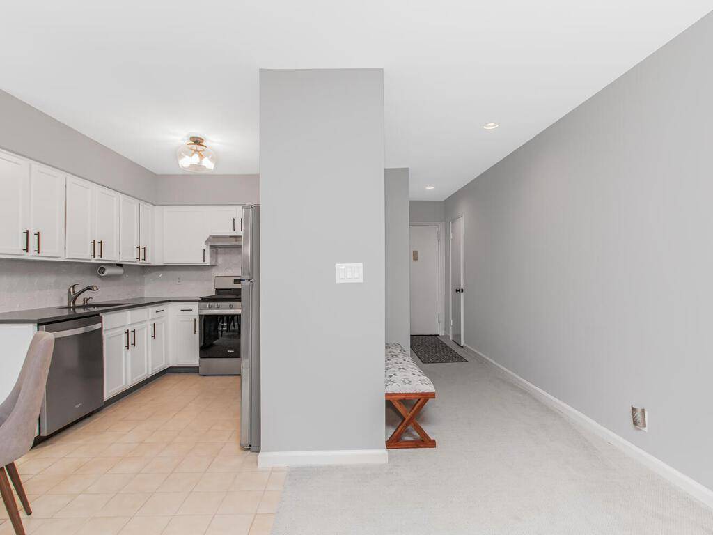 White Plains, NY 10605,10 Bryant Crescent #2D