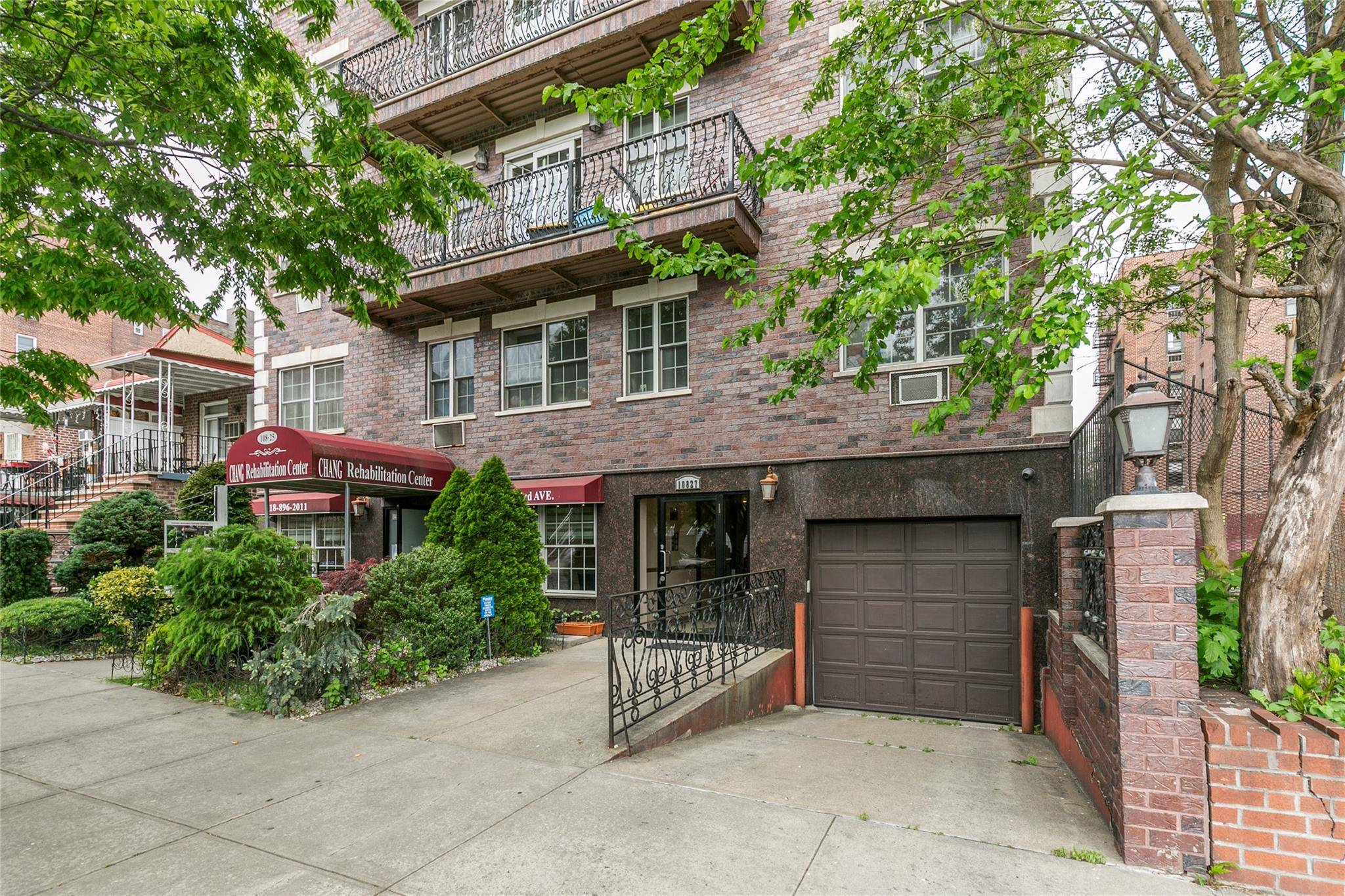 Forest Hills, NY 11375,108-27 63rd AVE #4B