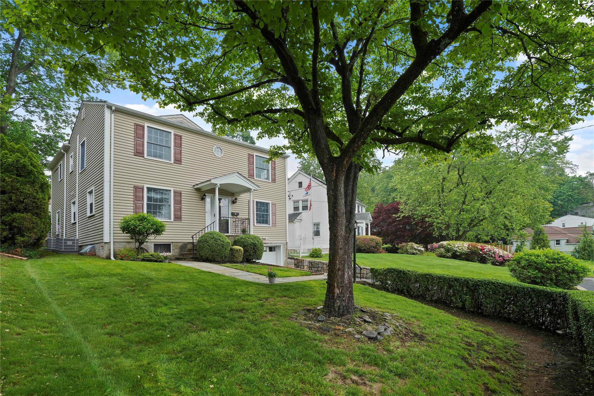 Dobbs Ferry, NY 10522,23 Hilldale RD