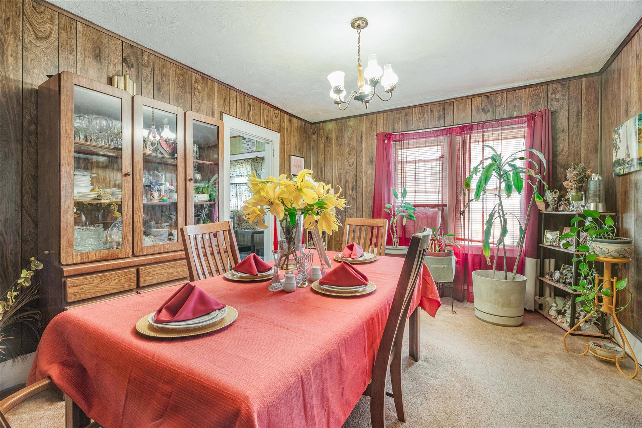 Poughkeepsie, NY 12601,17 Lawrence RD