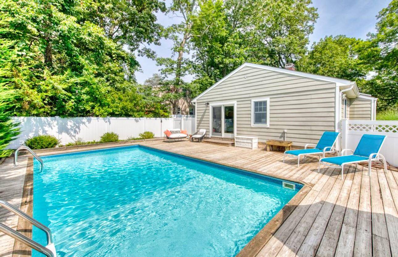 Remsenburg, NY 11960,11 White Birch LN