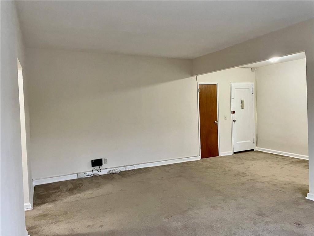 Rye, NY 10580,100 Theodore Fremd AVE #B2C