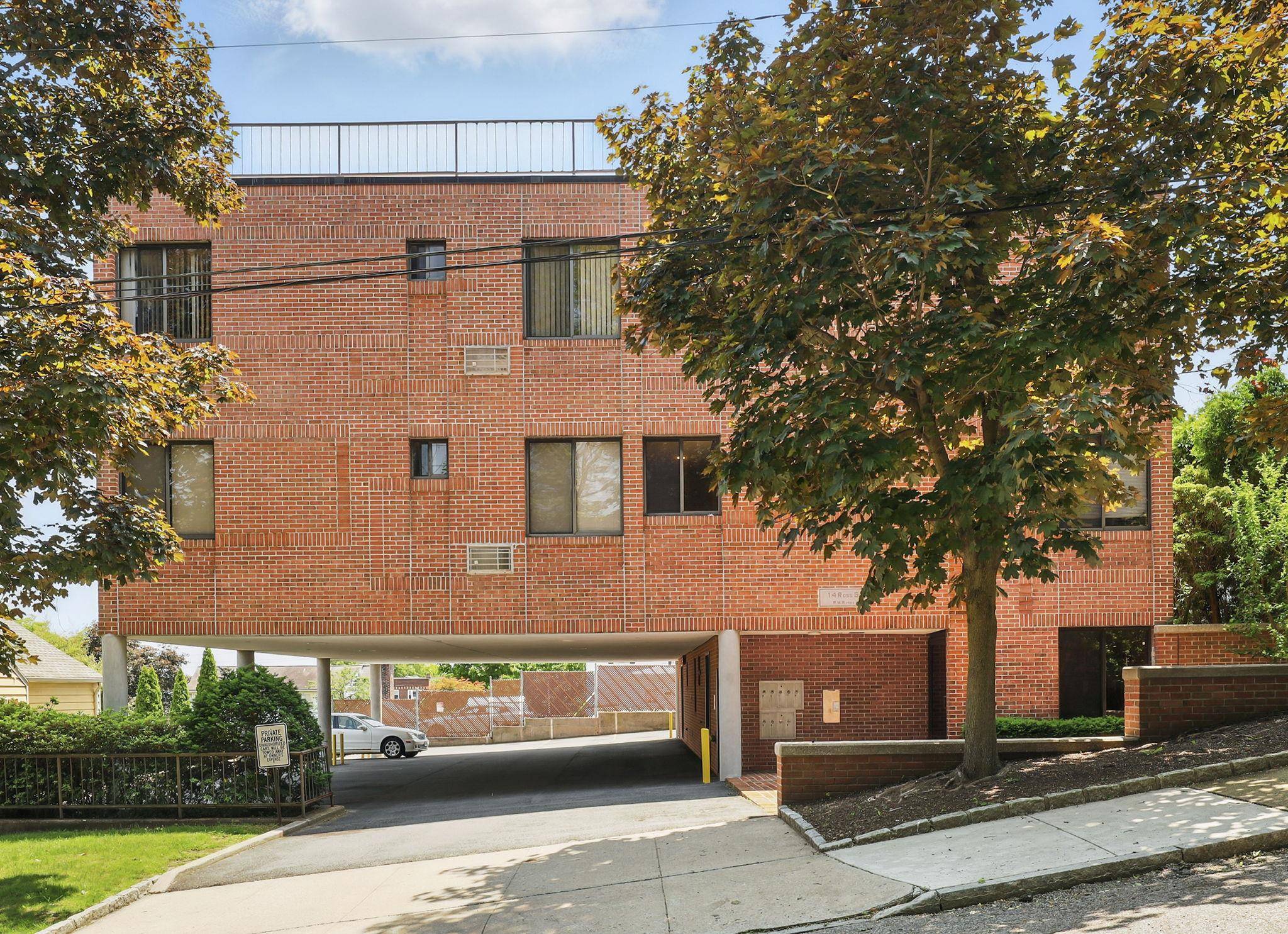 White Plains, NY 10603,14 Ross ST
