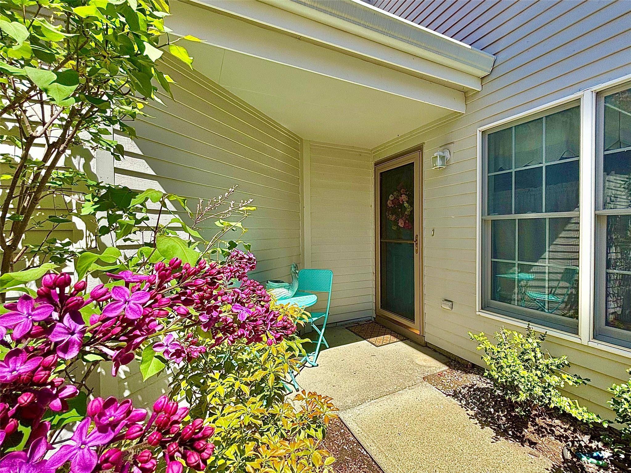 Rhinebeck, NY 12572,146 Sandalwood LN