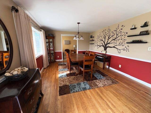 Holbrook, NY 11741,295 Coates AVE