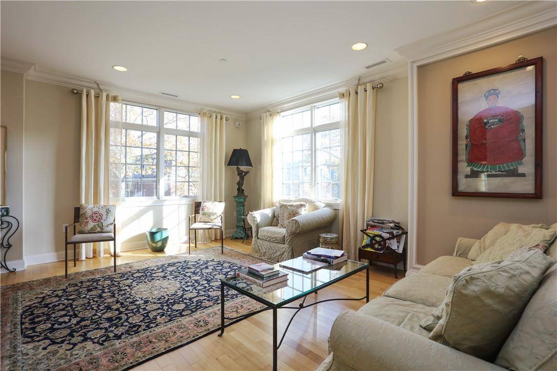 Scarsdale, NY 10583,1 Christie PL #403W