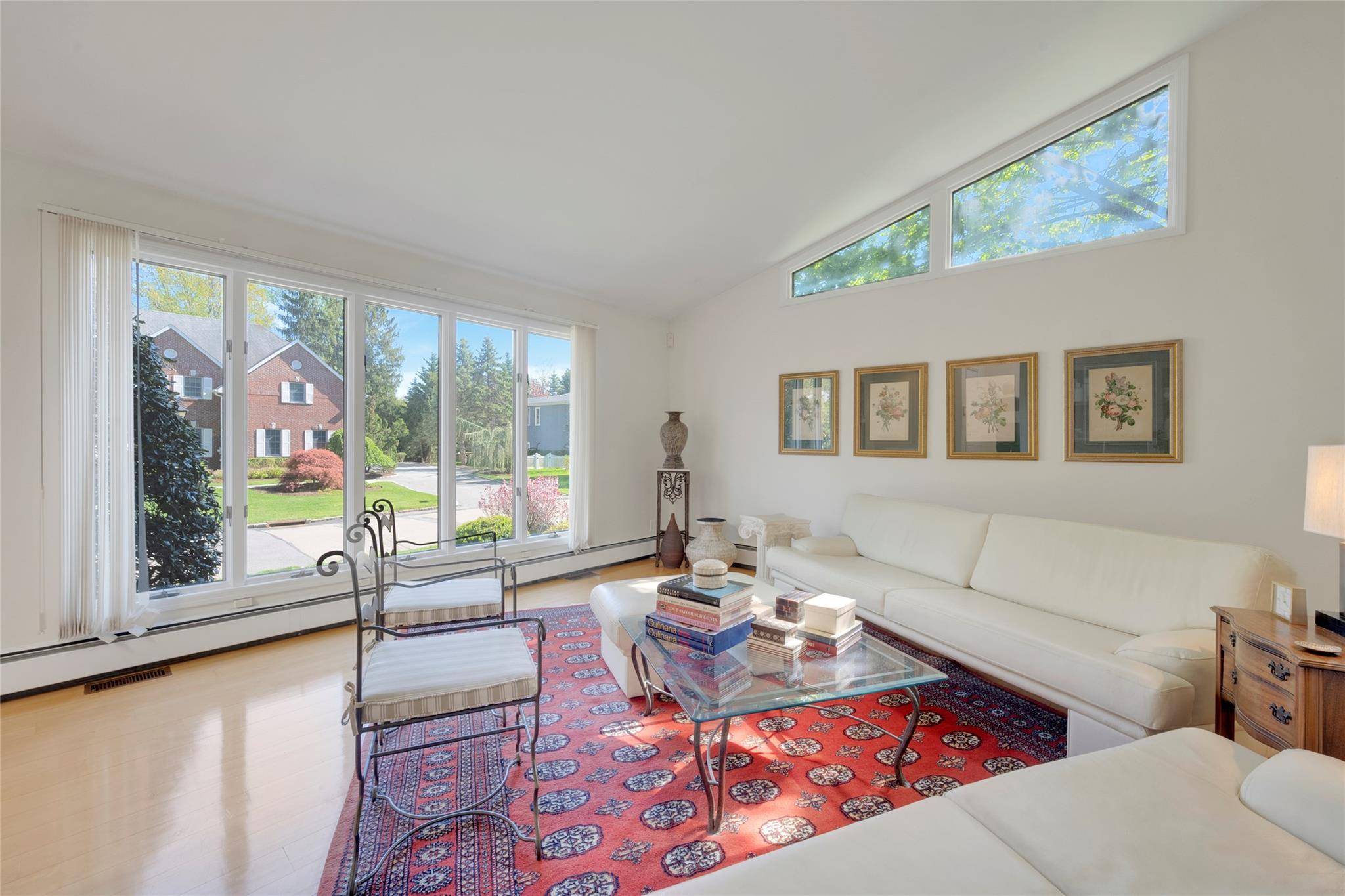 White Plains, NY 10605,155 Barton RD
