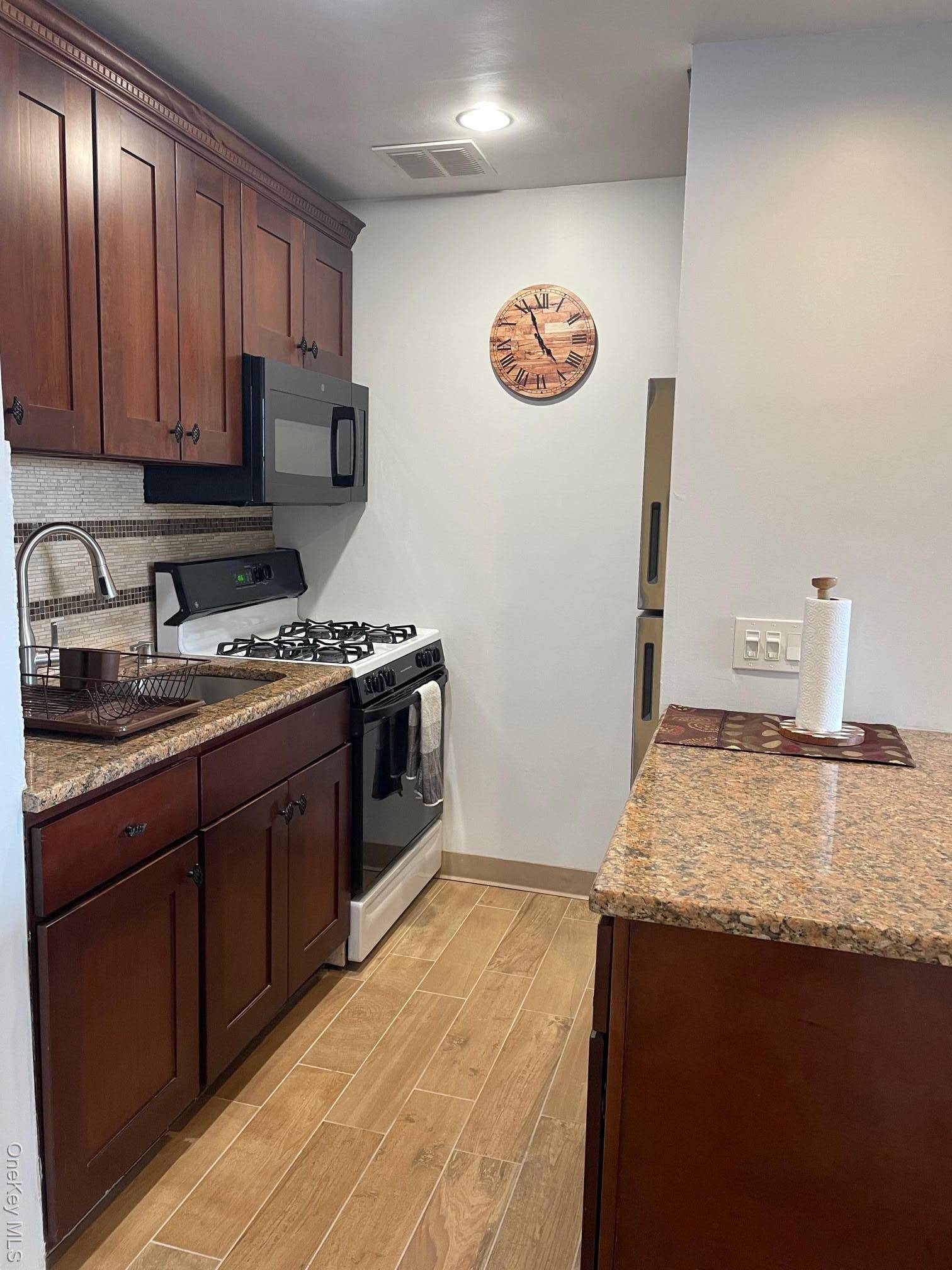 Long Beach, NY 11561,310 Riverside #3C