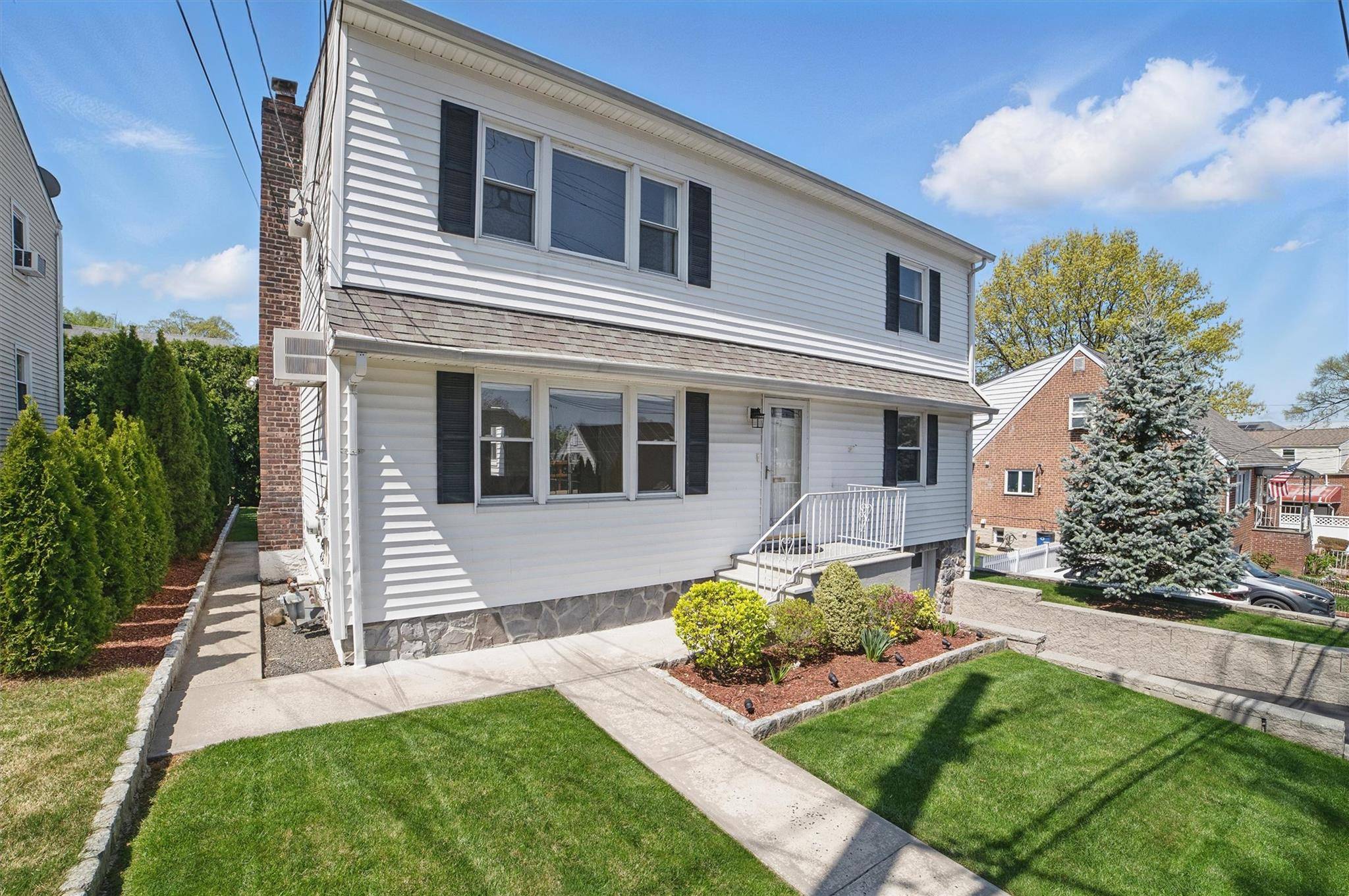 Yonkers, NY 10704,25 Fenway