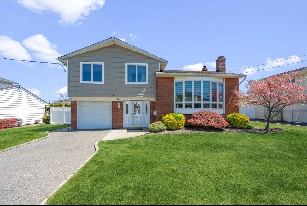 Massapequa, NY 11758,53 W End AVE